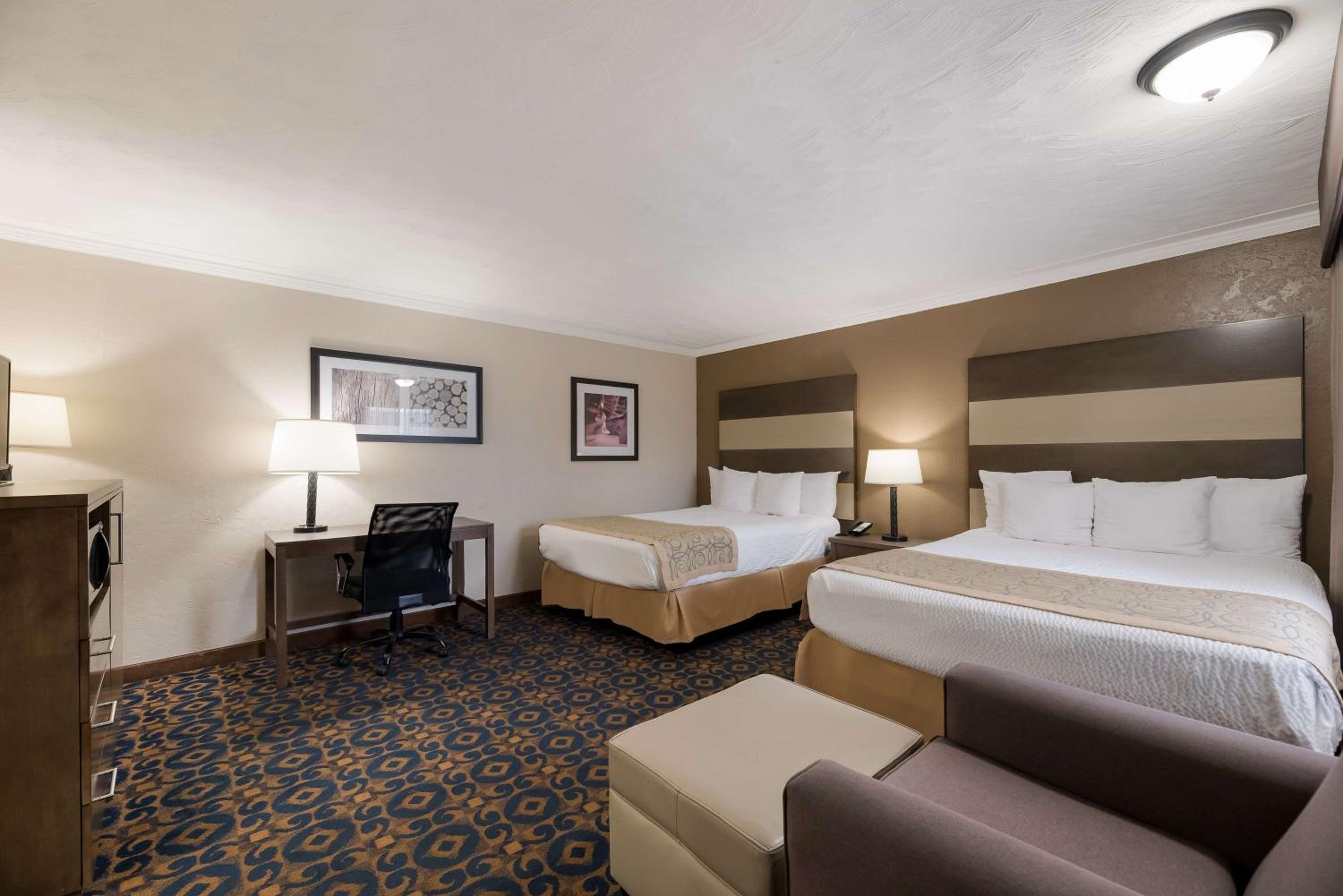 Beaver Vacations - Best Western Butch Cassidy Inn - Property Image 1