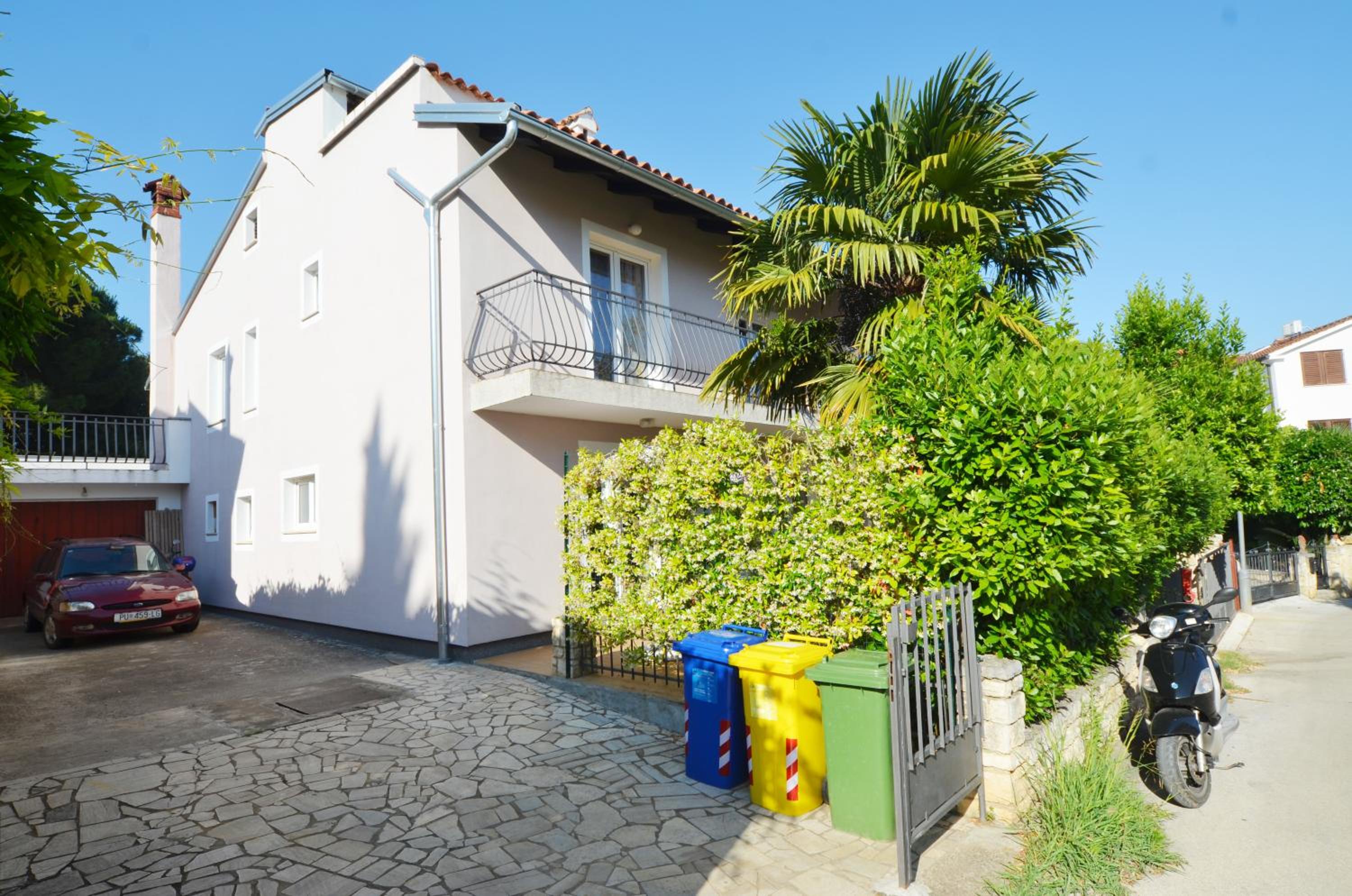 Apartments Mirta