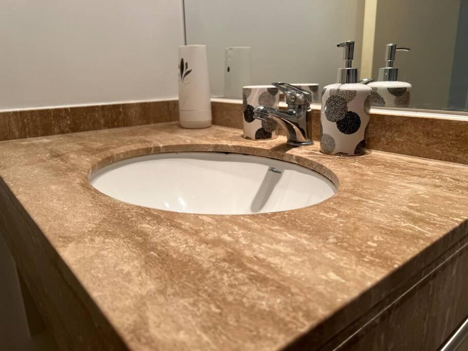 Hermoso departamento en Laguna Bahía - Algarrobo