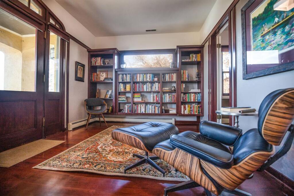 Stunning View, Frank Lloyd Wright Inspired Home! view 5