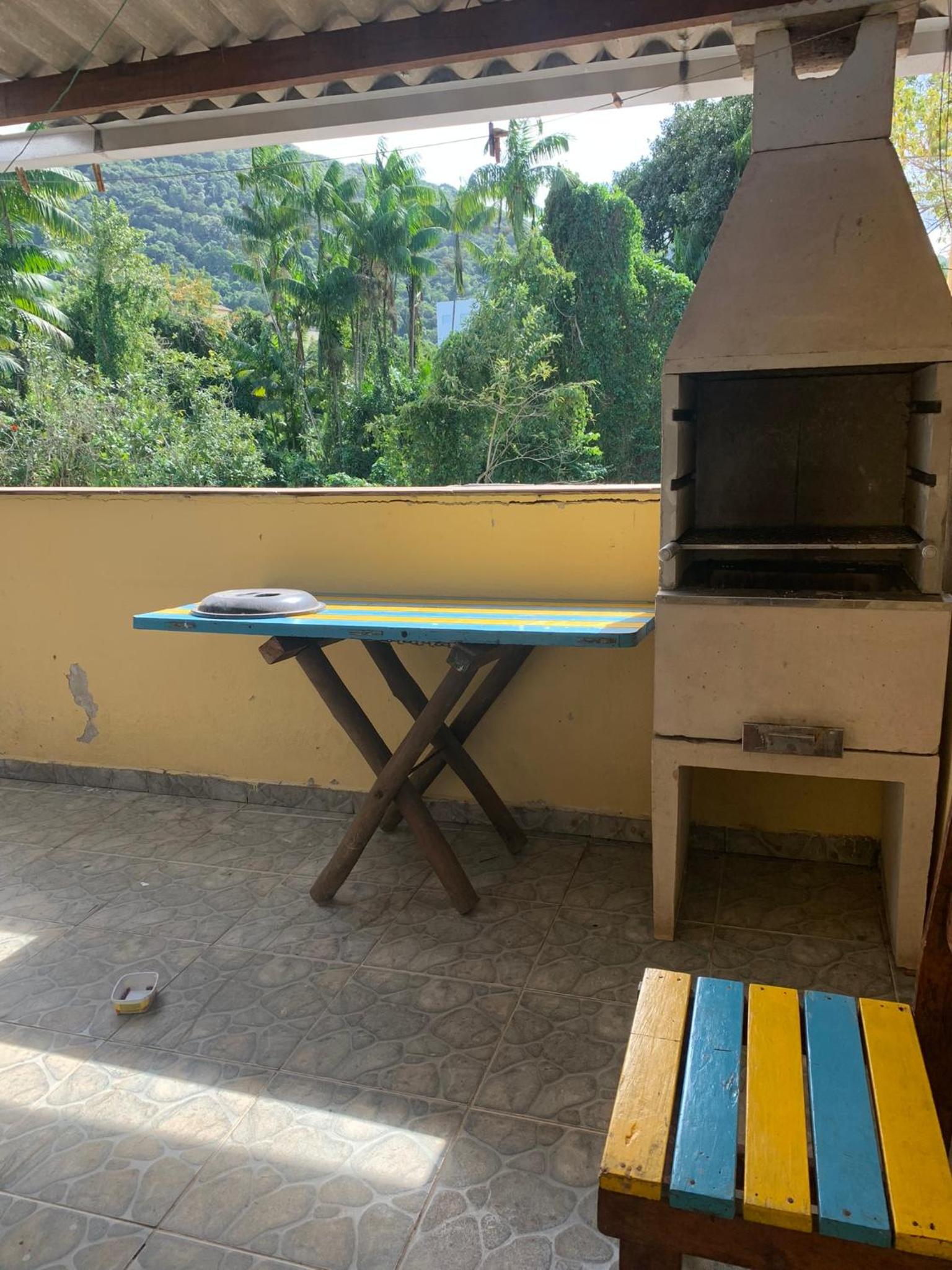 Casa Agradável há 80 metros praia toninhas