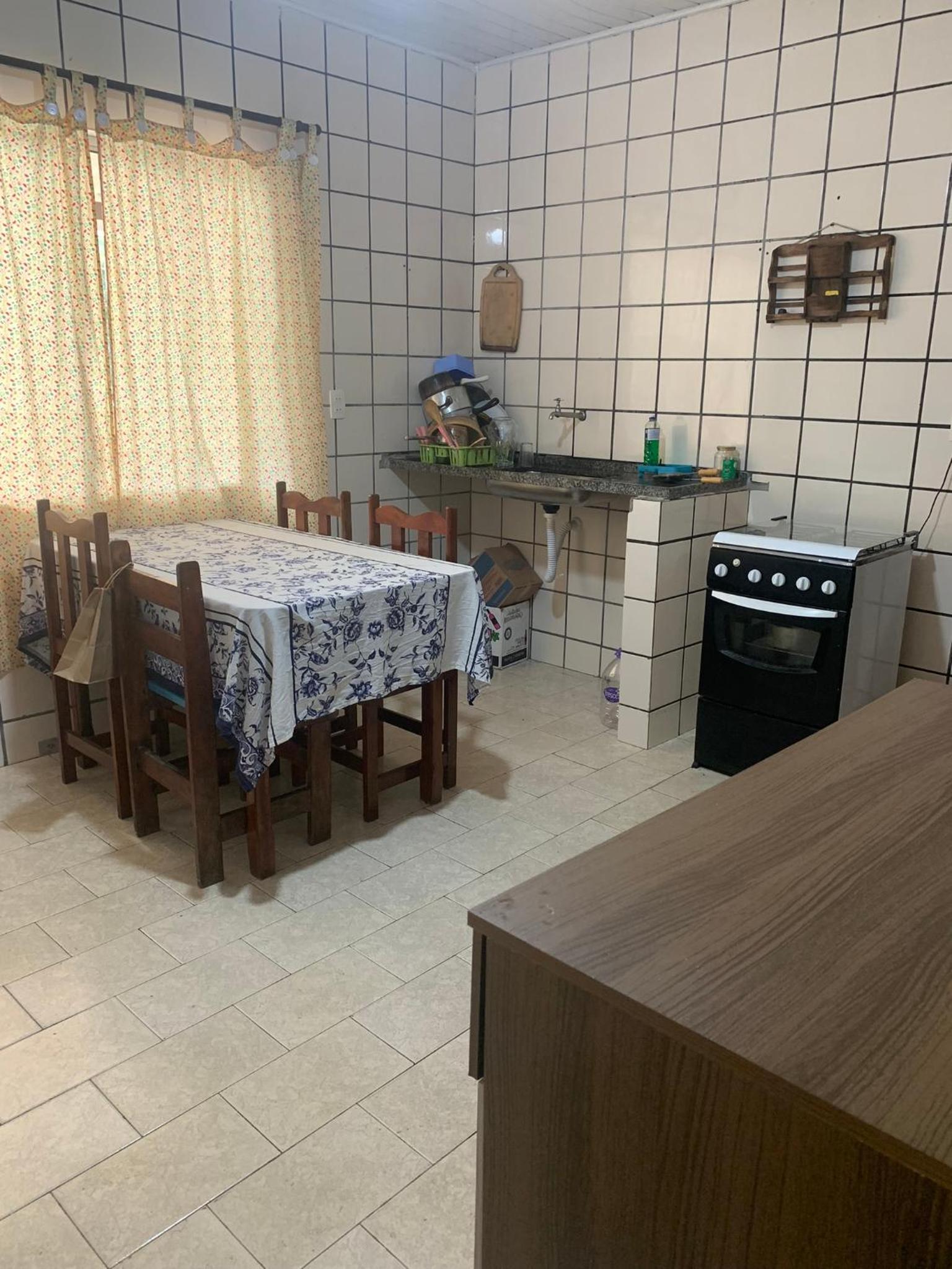 Casa Agradável há 80 metros praia toninhas