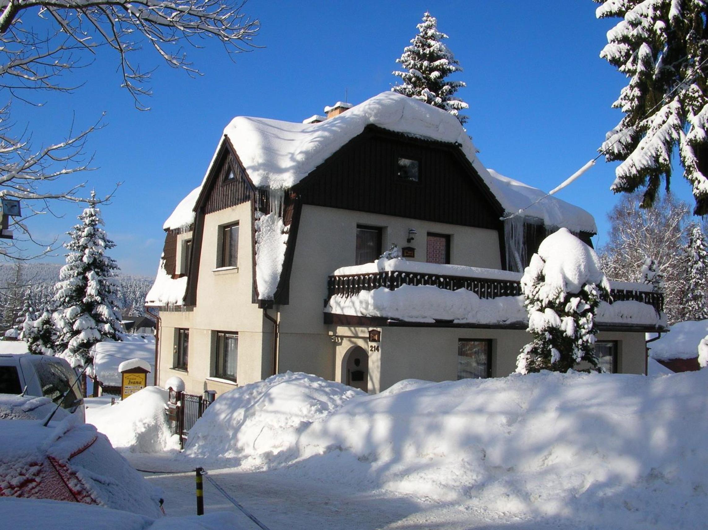 Photo 33