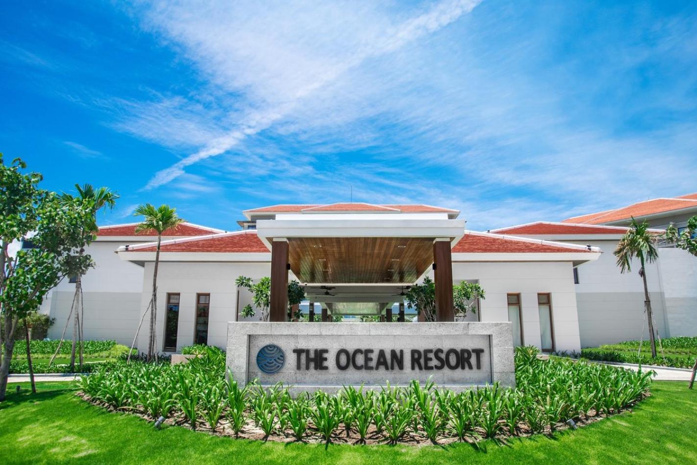 Stunning Ocean Villa Close To The Beach view 2