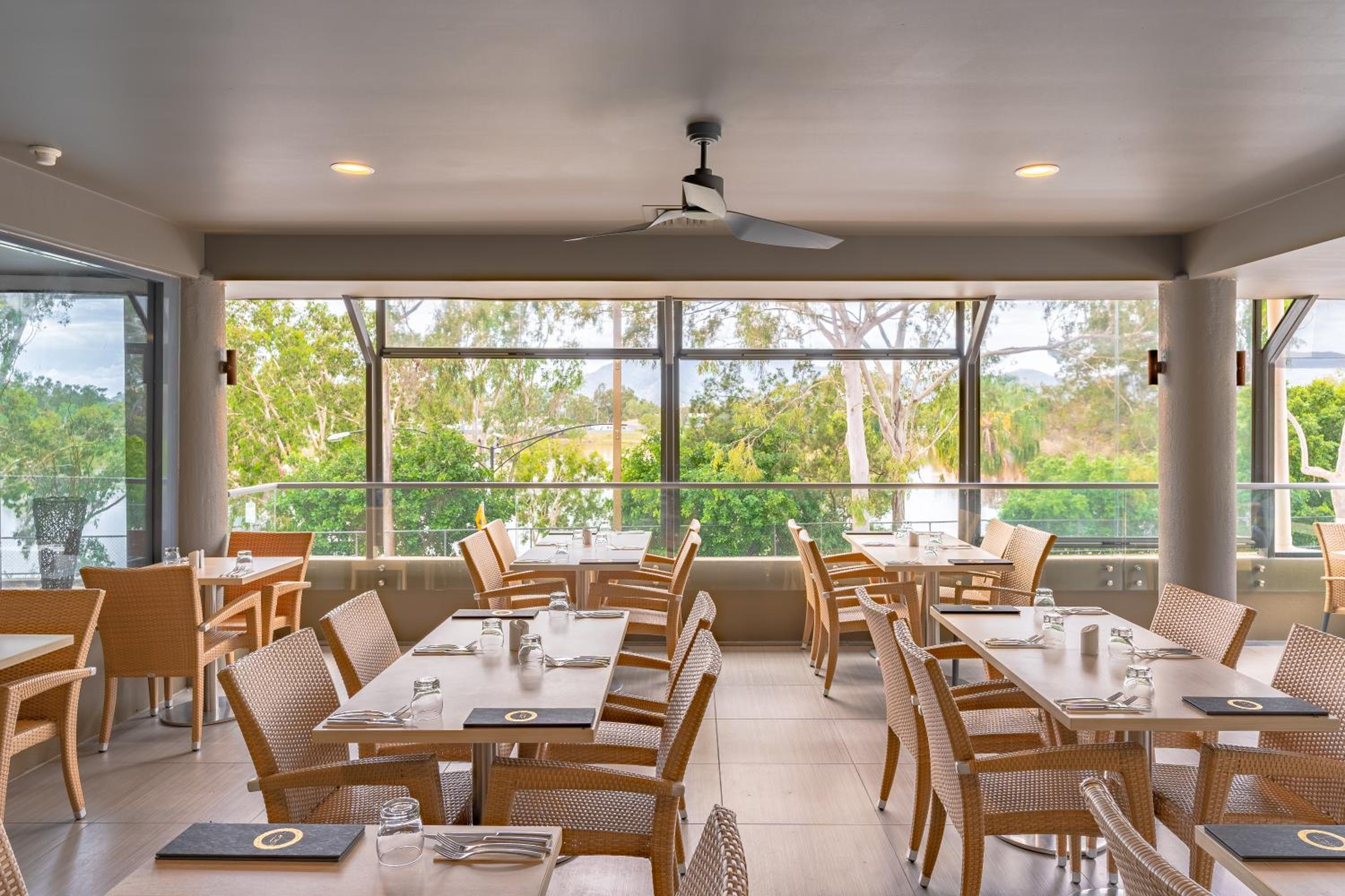 Rockhampton Vacations - Mercure Rockhampton - Property Image 2