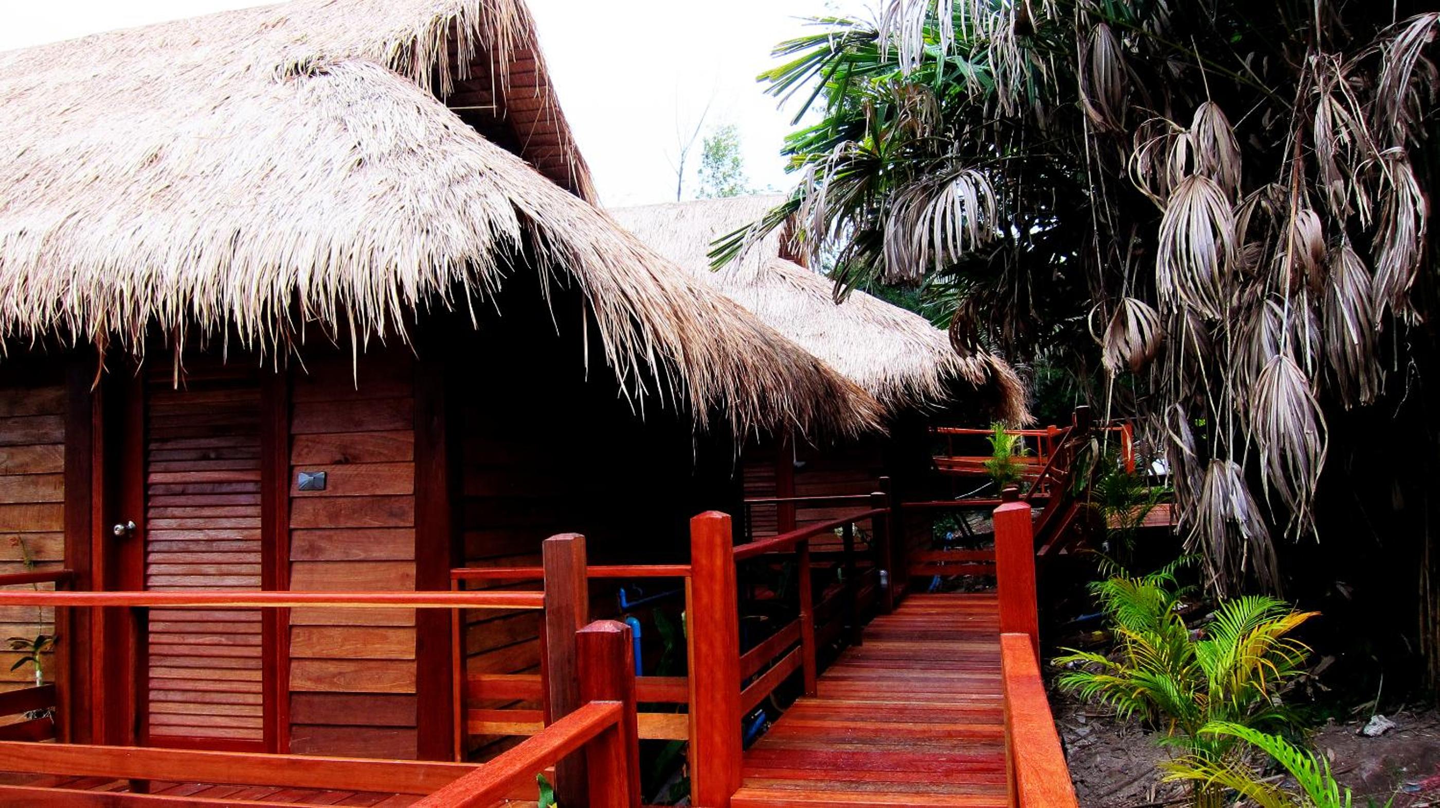 Ten Moons Lipe Resort
