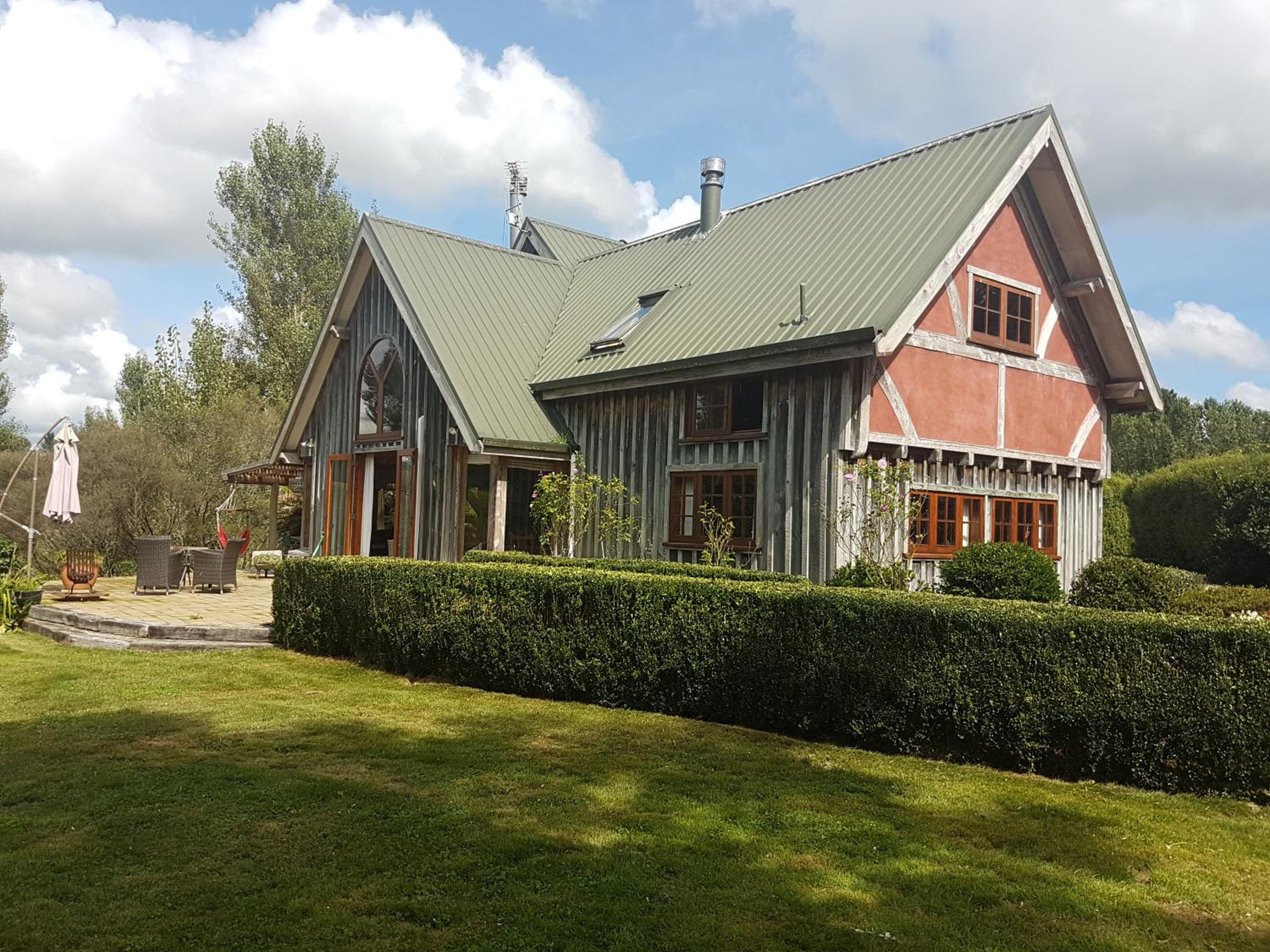 Streamside Country Manor- Matamata view 2