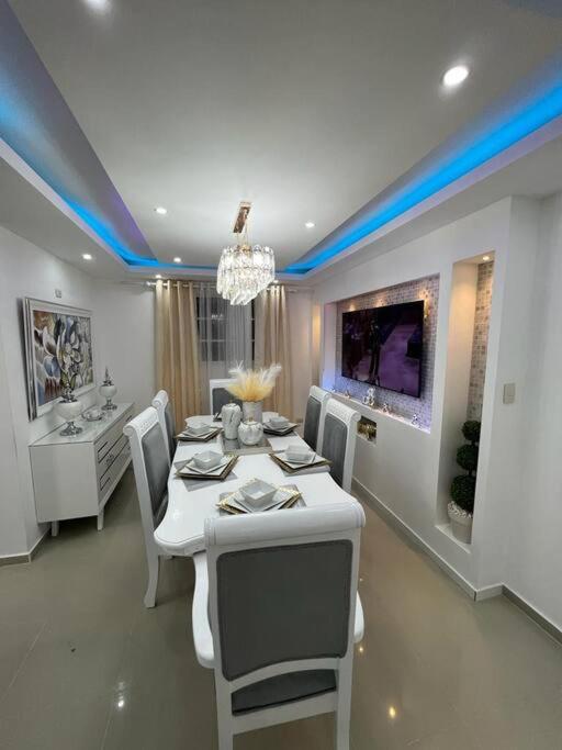 Luxury apartment with Pool view 4