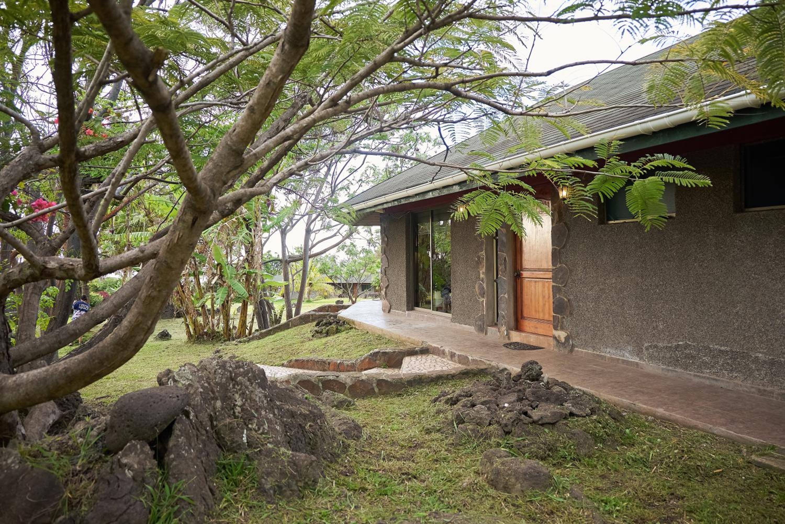 Hare Paoa Lodge