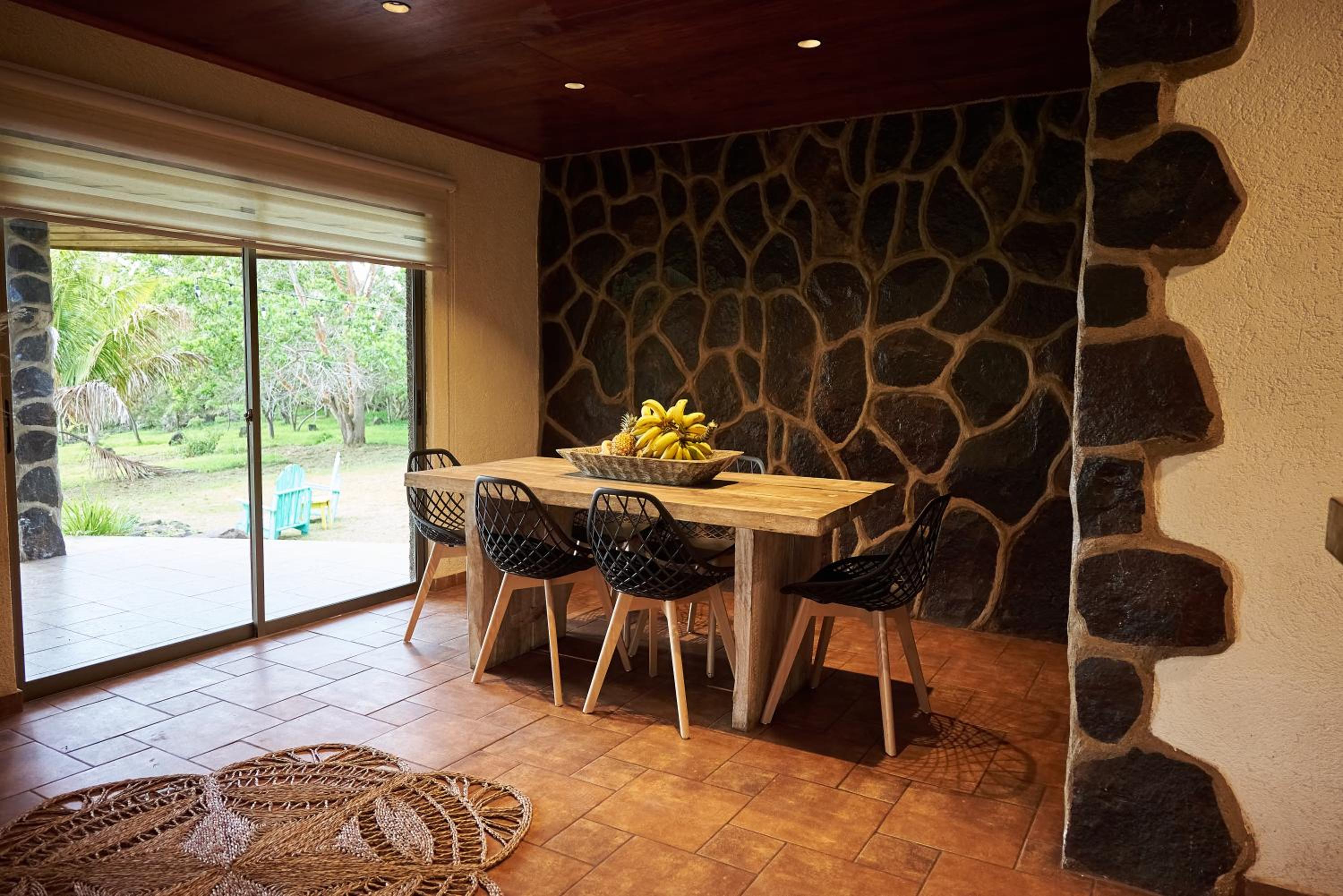 Hare Paoa Lodge