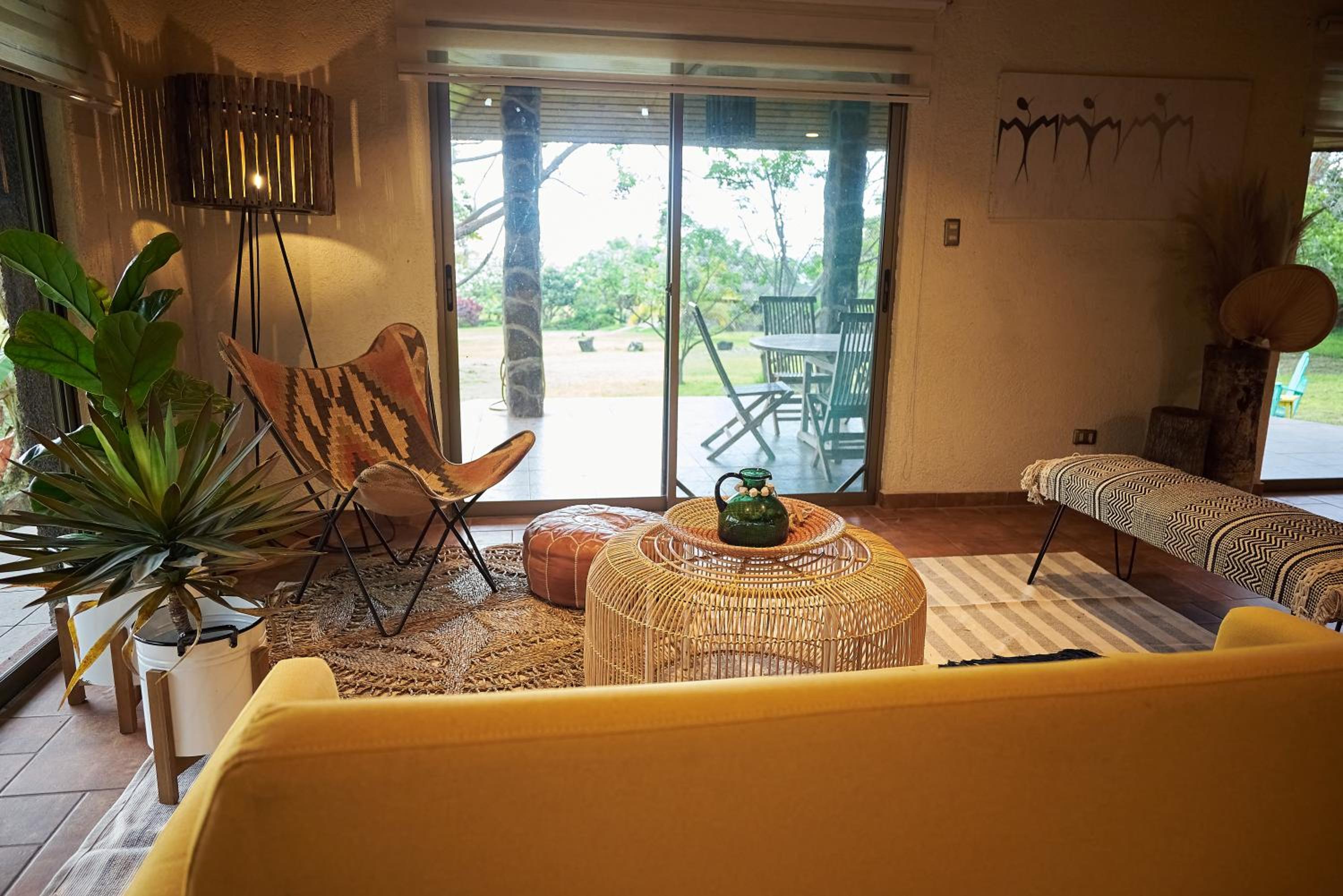 Hare Paoa Lodge
