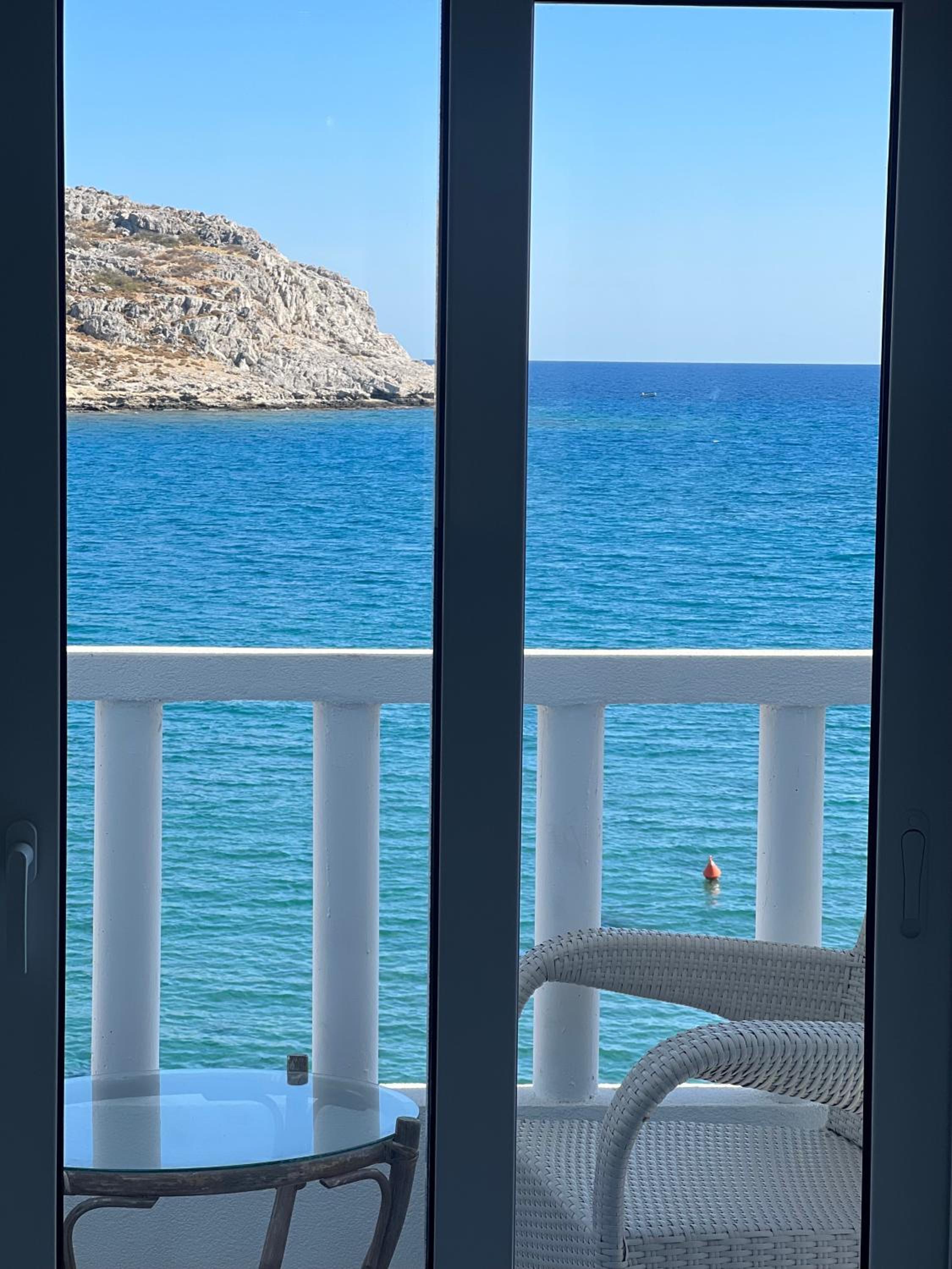 VILLA BLANCA