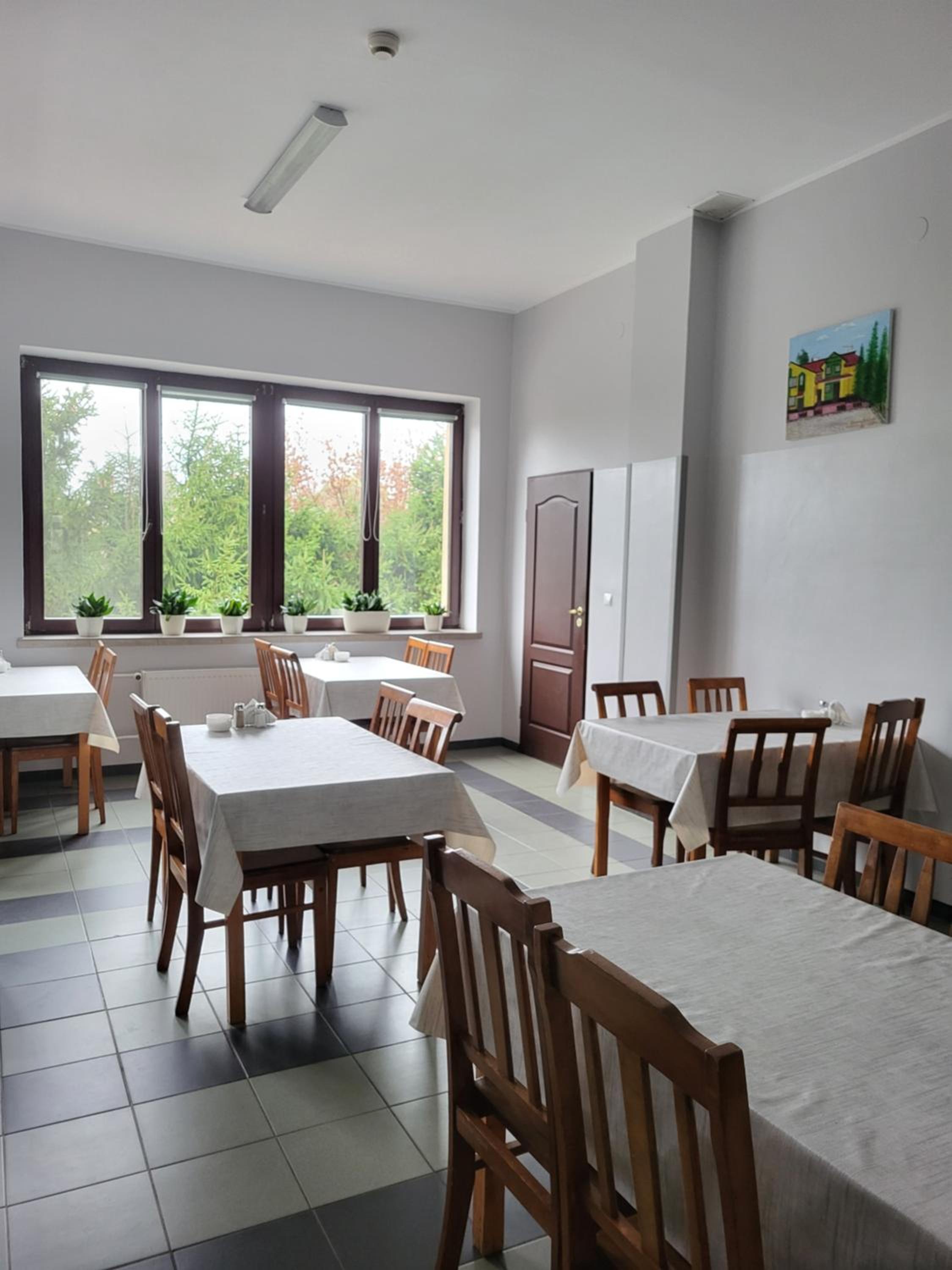 restaurant