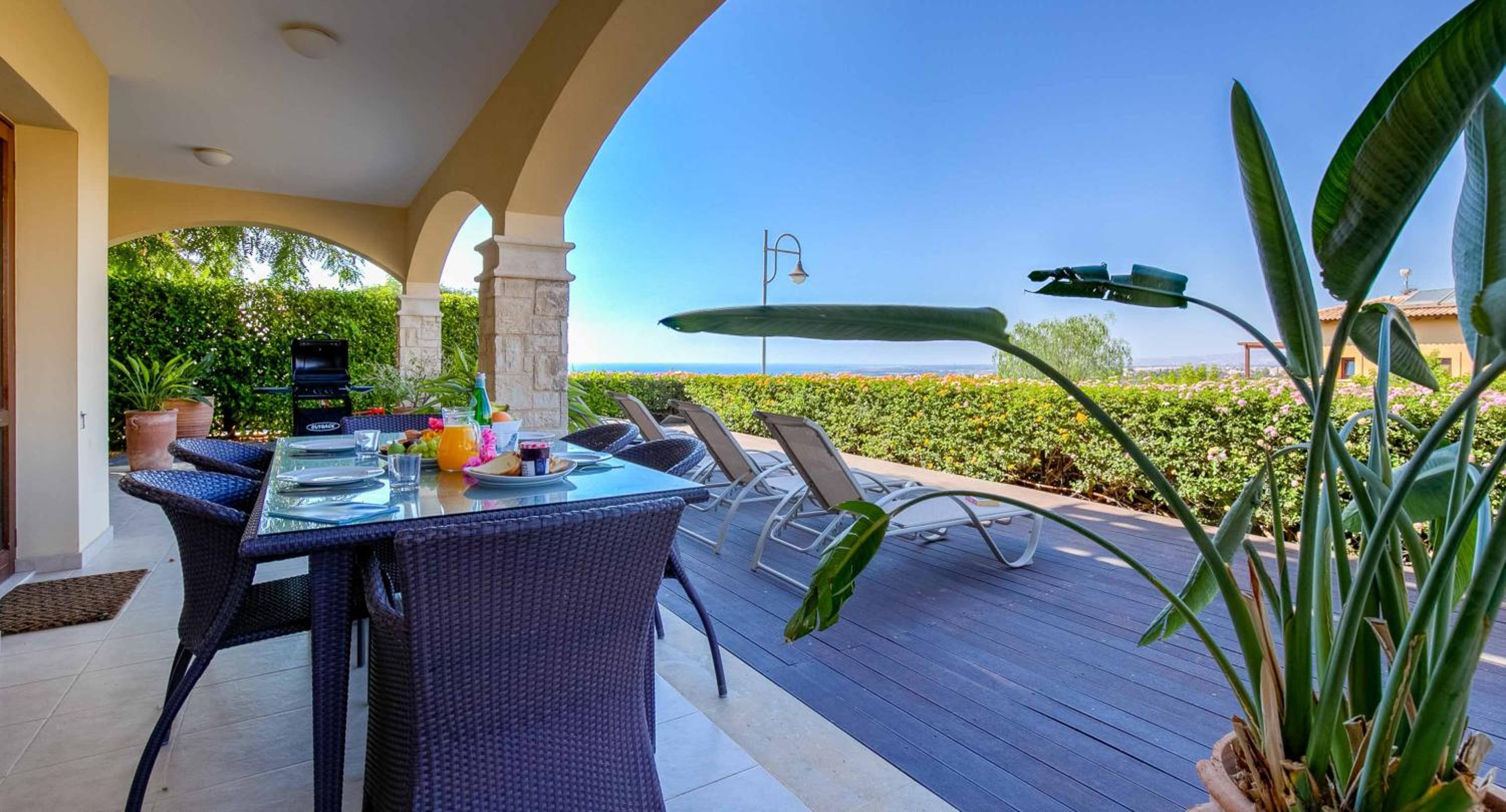 Hotel Ground floor Apartment Anthos with Beautiful Sea Views on Aphrodite Hills Resort - Image 1