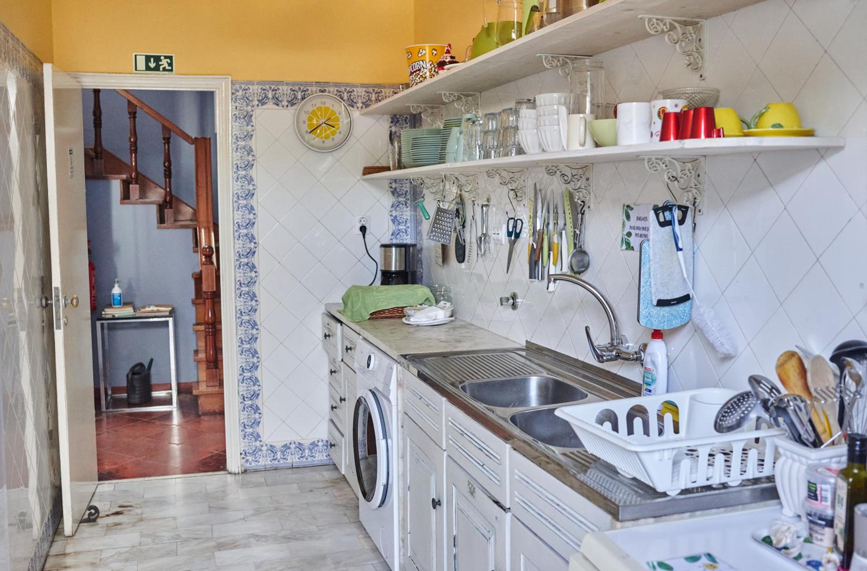 Eco Ljmonade Hostel