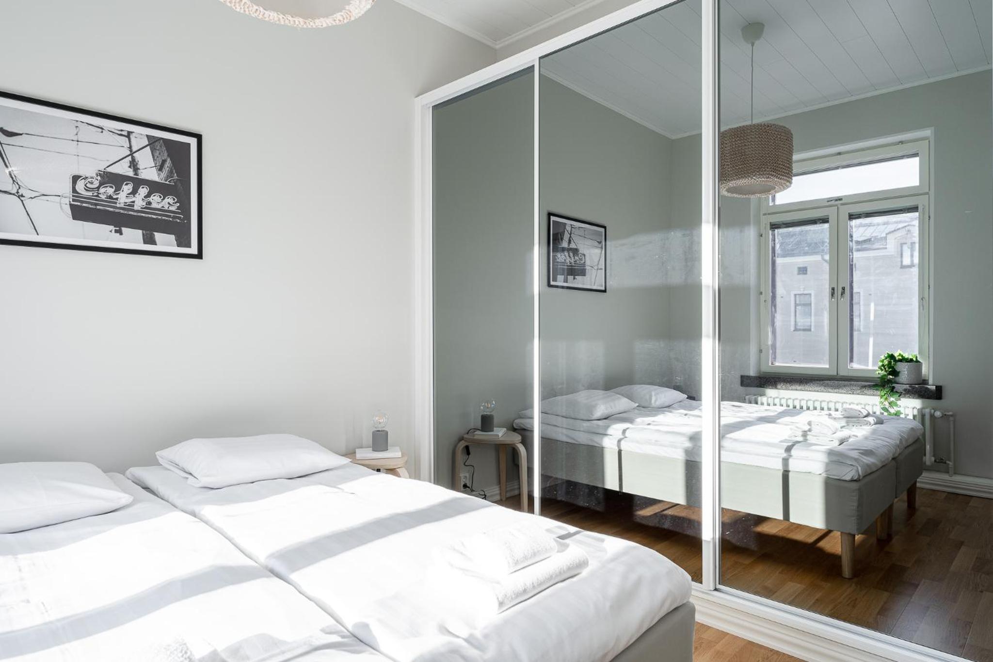Renovated 1BR at Main Square - Sauna & Parking view 3
