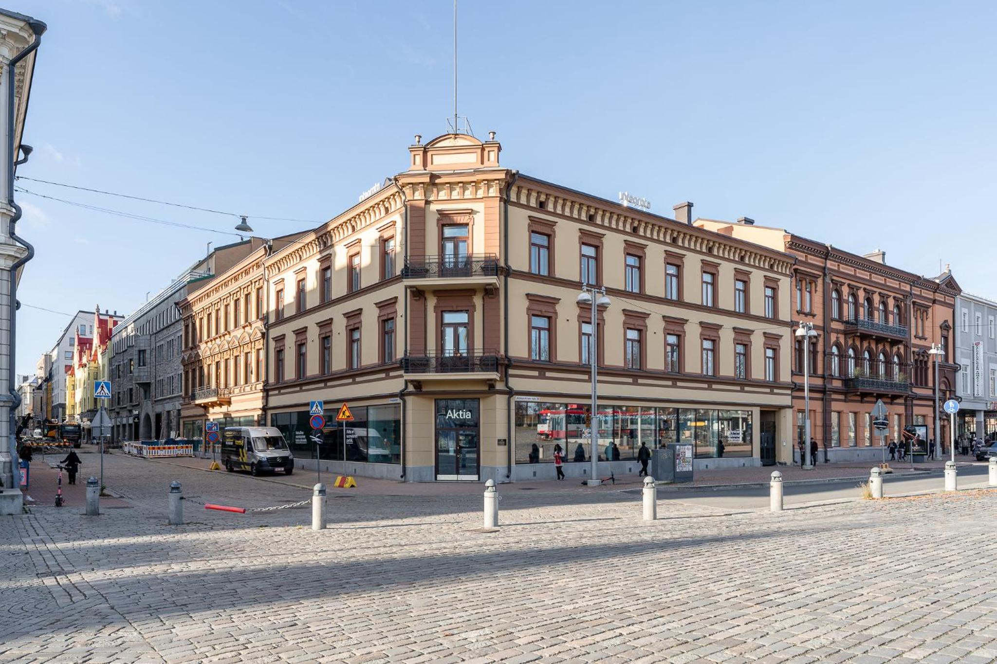 Hotel 2ndhomes Tampere Luxurious "Keskustori" Apartment - Private Sauna & Great Location in a Historical Building - Image 1