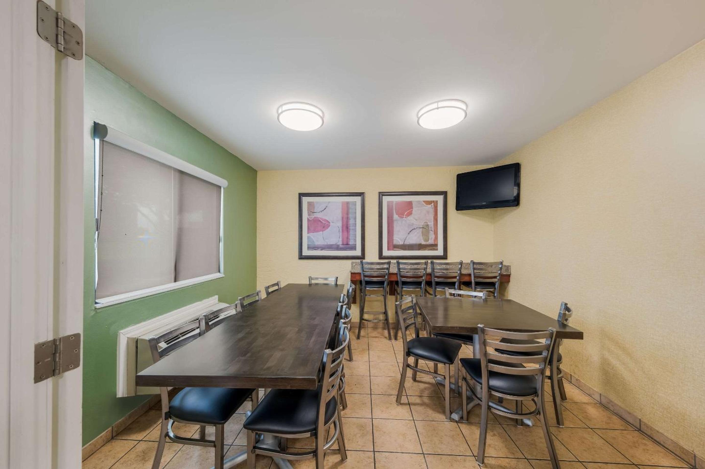Quality Inn - Denton