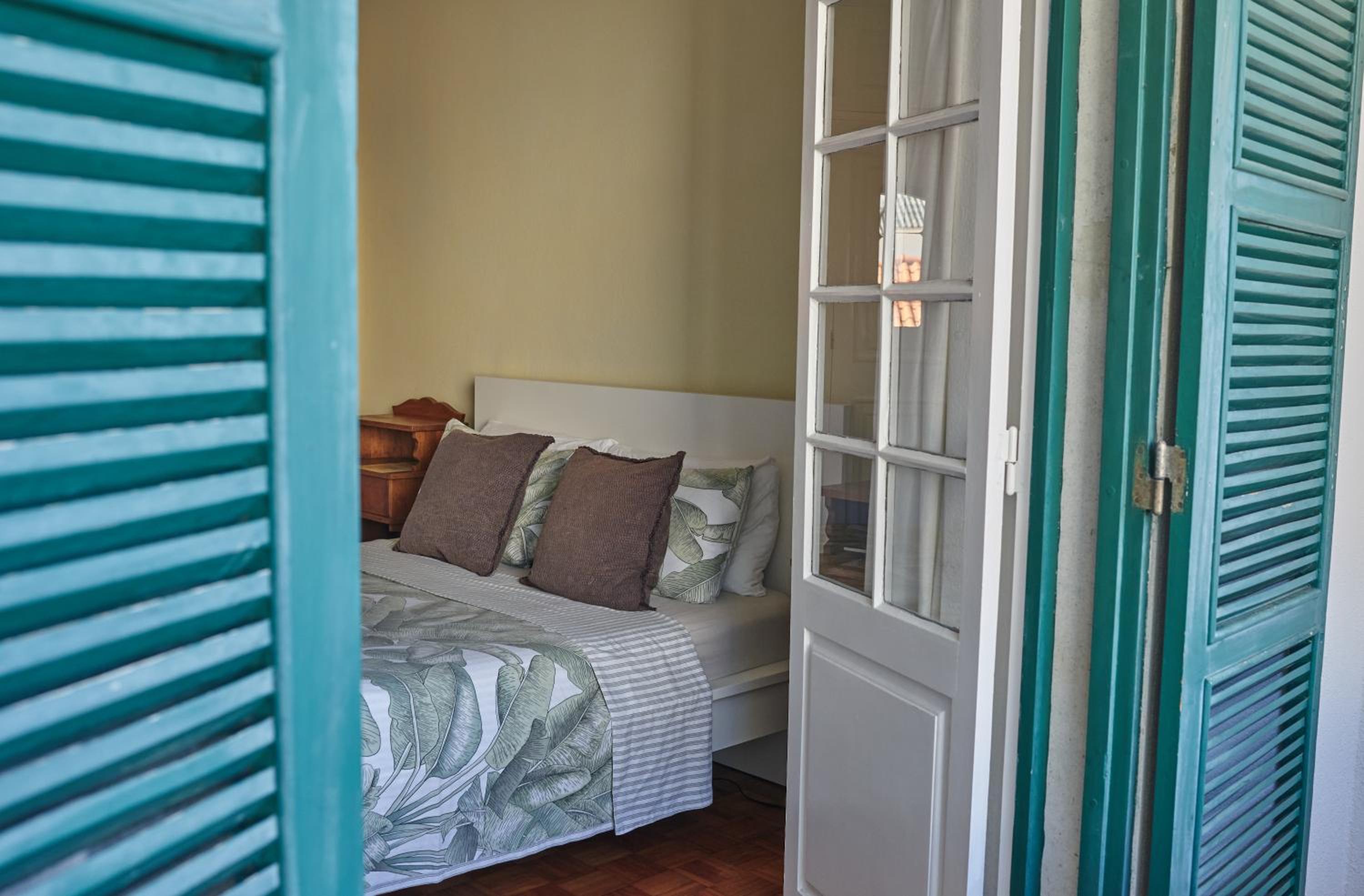 Ljmonade Hostel
