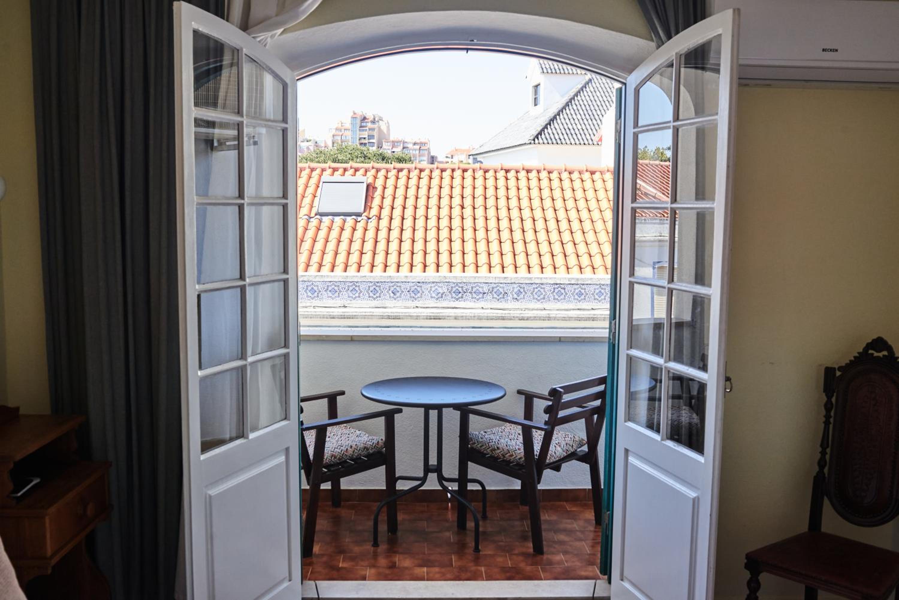 Ljmonade Hostel