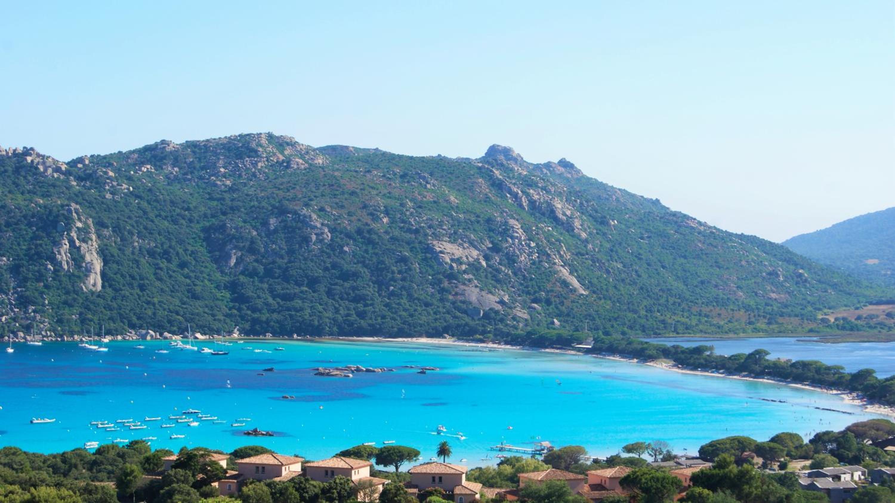 Villa Santa Giulia, vue panoramique sur la mer, 900 m de la plage