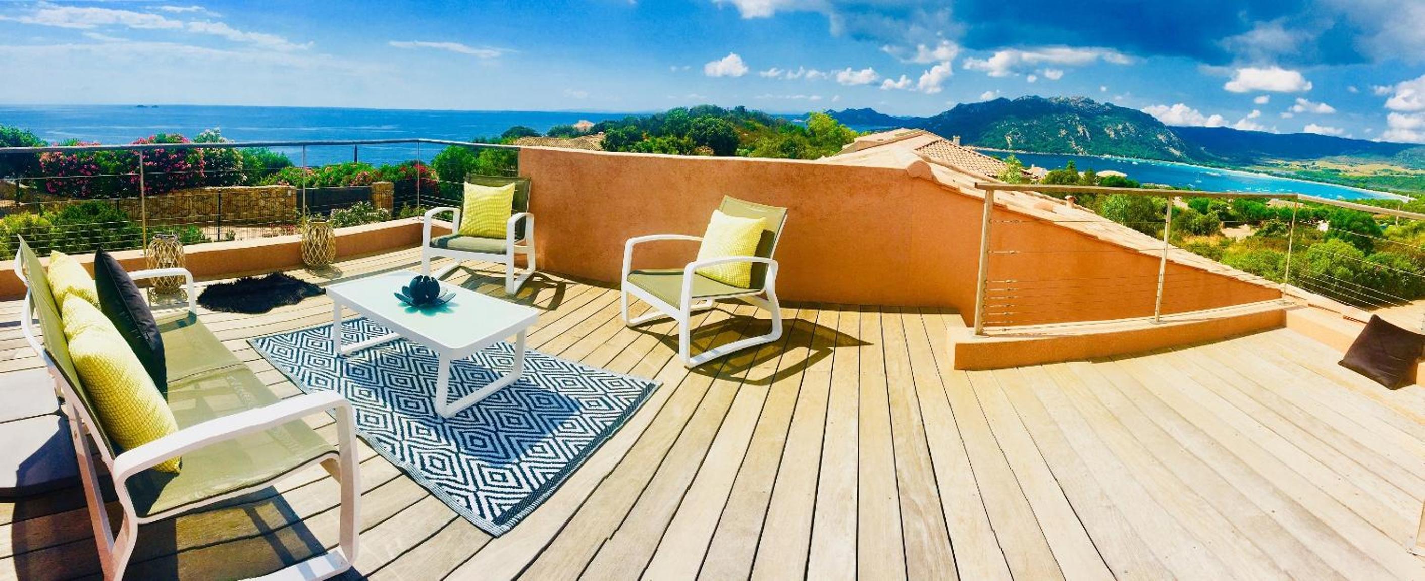 Villa Santa Giulia, vue panoramique sur la mer, 900 m de la plage