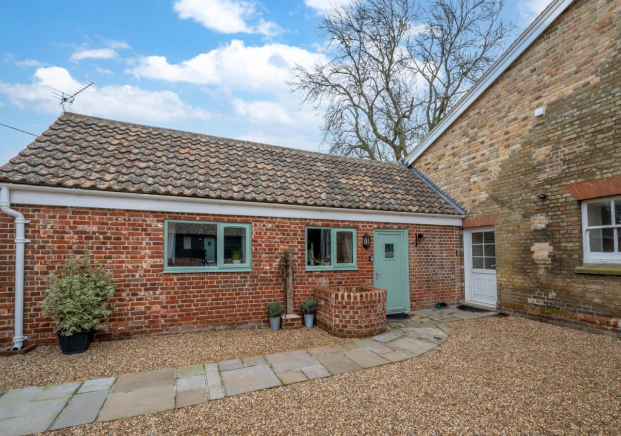 6 Bed in Great Waldingfield oc-ac4 view 3
