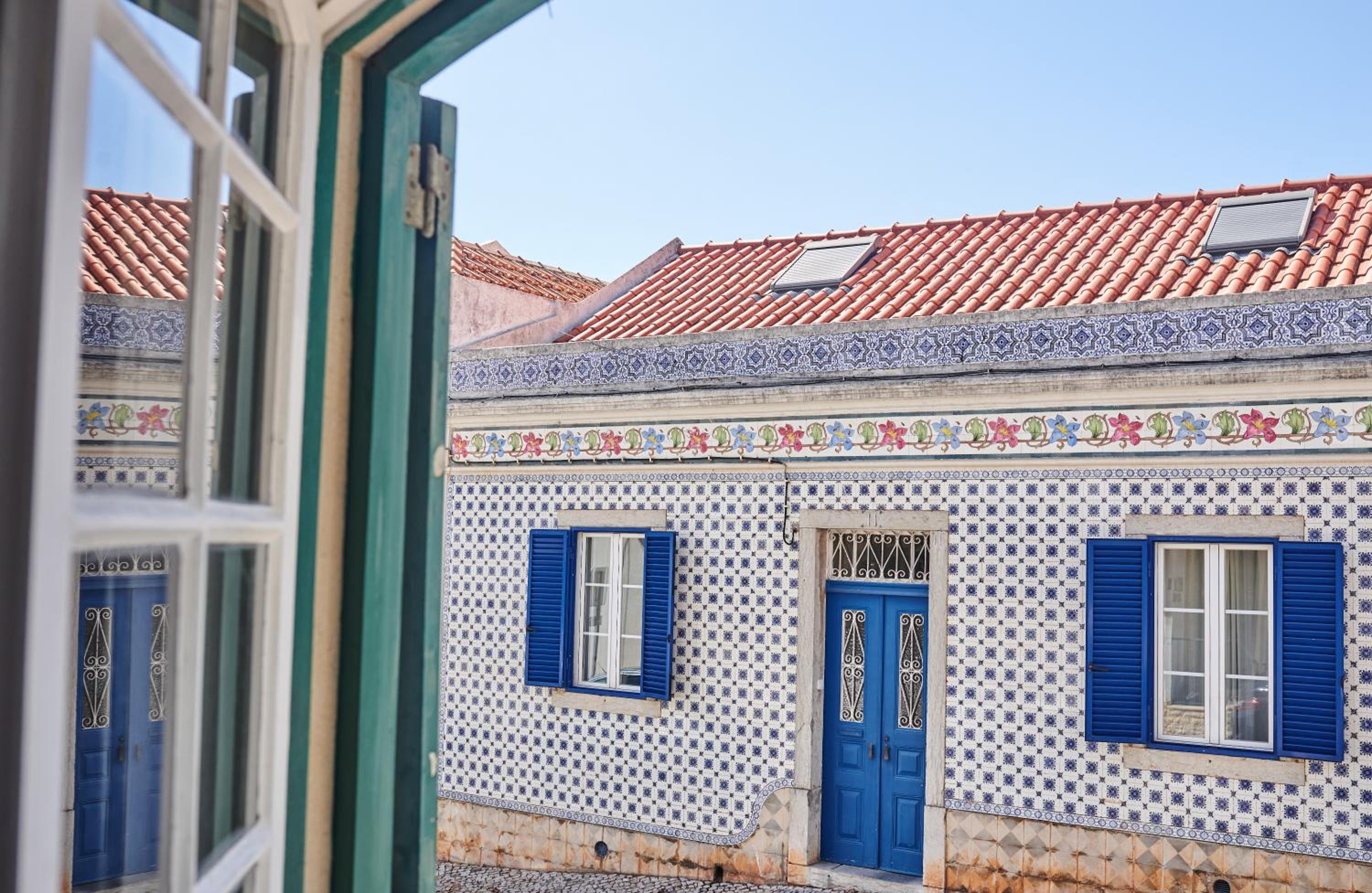 Ljmonade Hostel