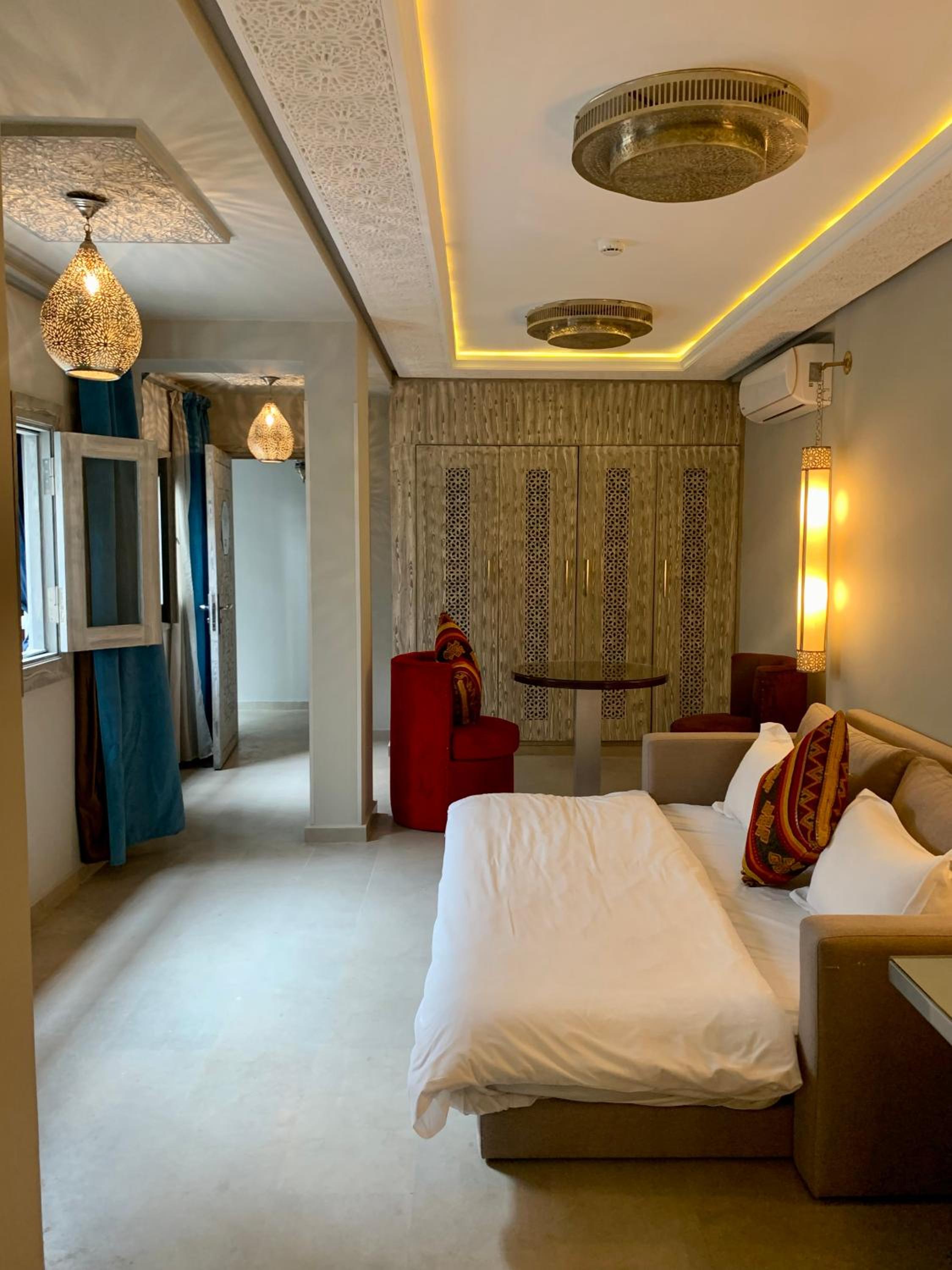 hotel room