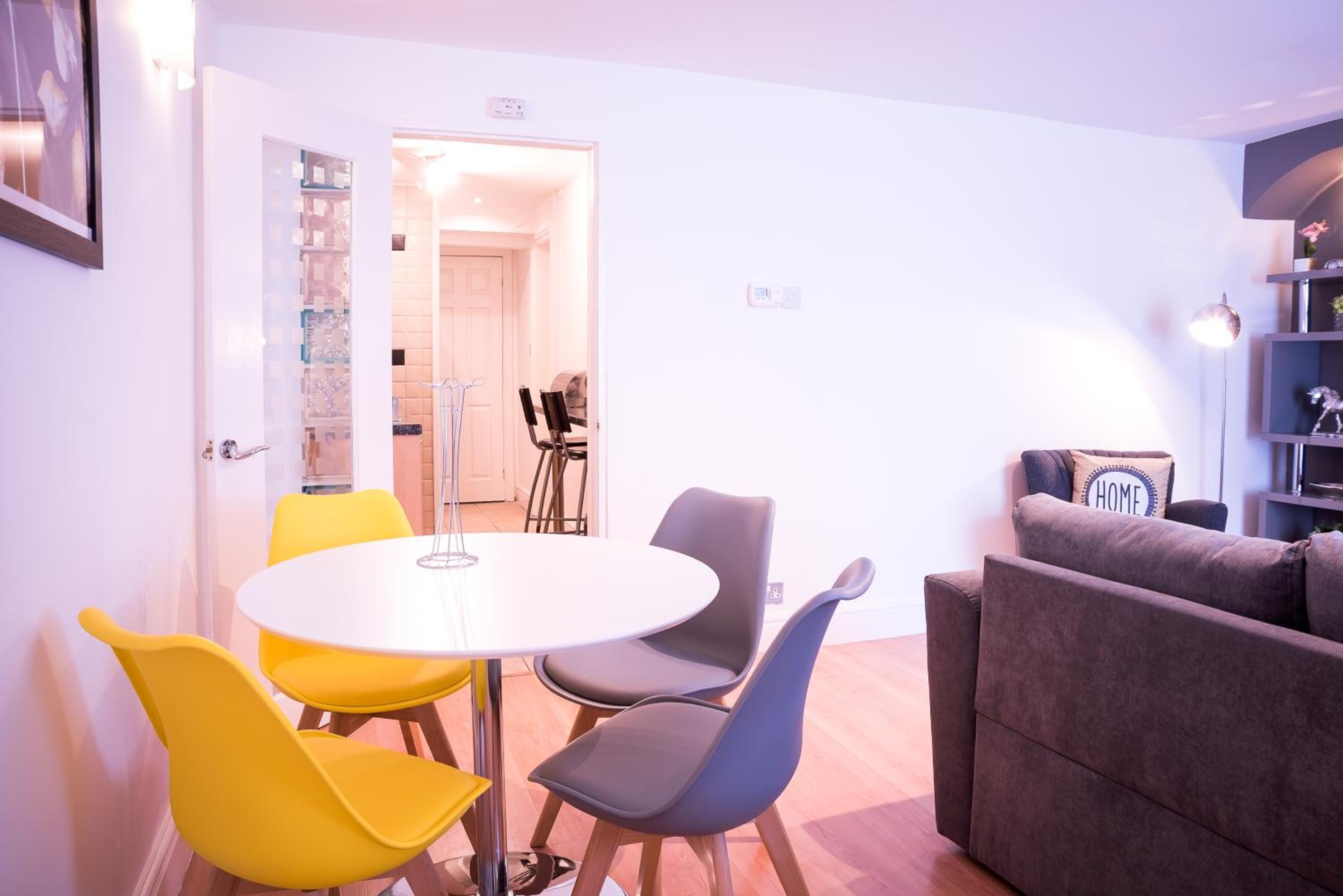 2Bed Apartment in Camden