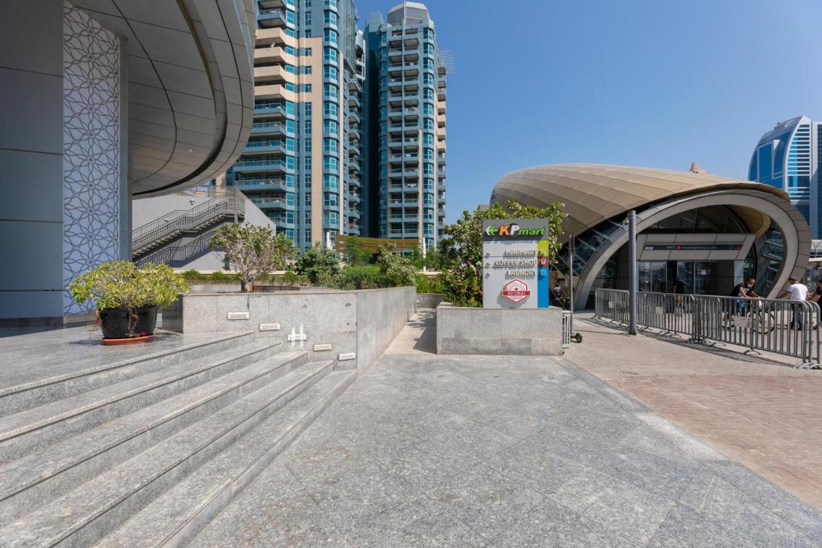 Dubai Marina - 5 bedroom, resort feel, great Amenities