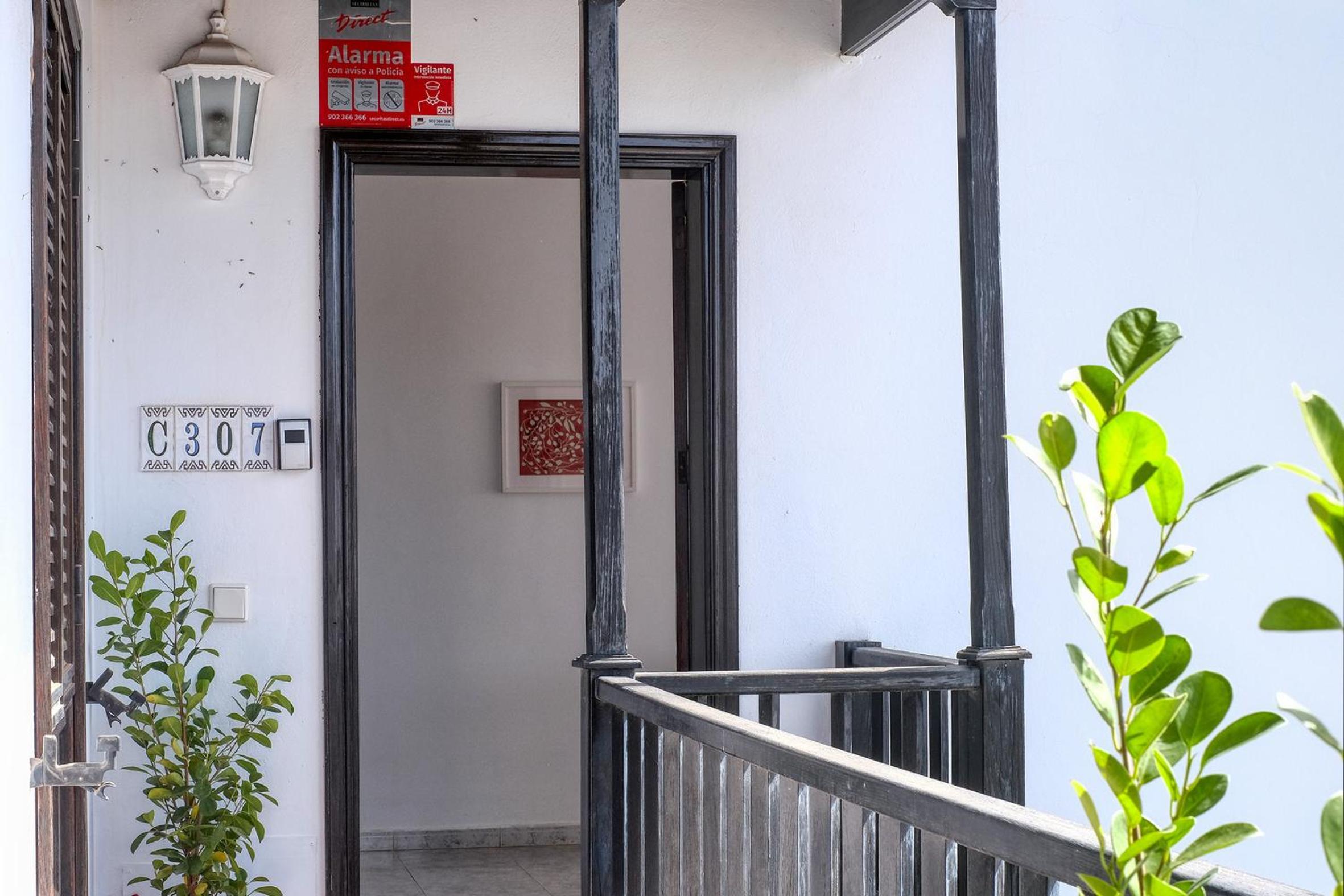 Casa Atlantida-quiet House with balcony and fast wifi