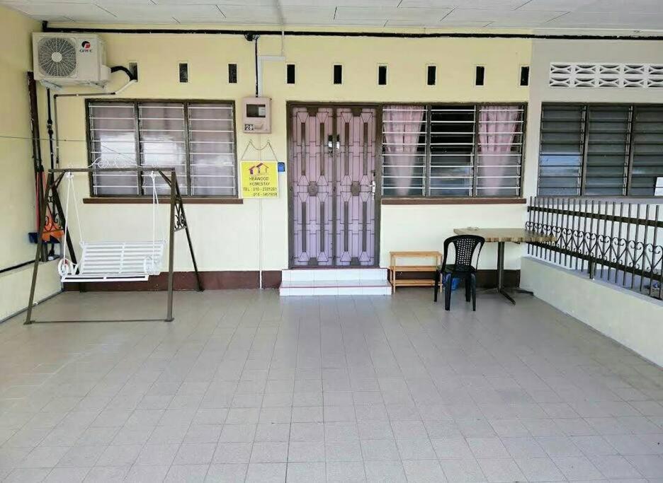 HEAWOOD GUEST HOUSE Sungai Siput