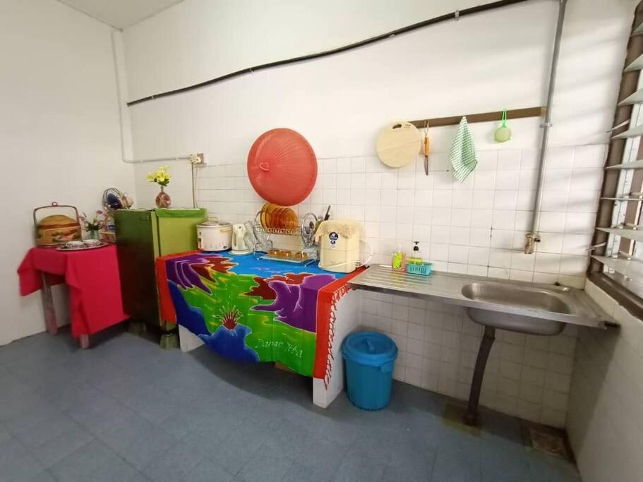HEAWOOD GUEST HOUSE Sungai Siput