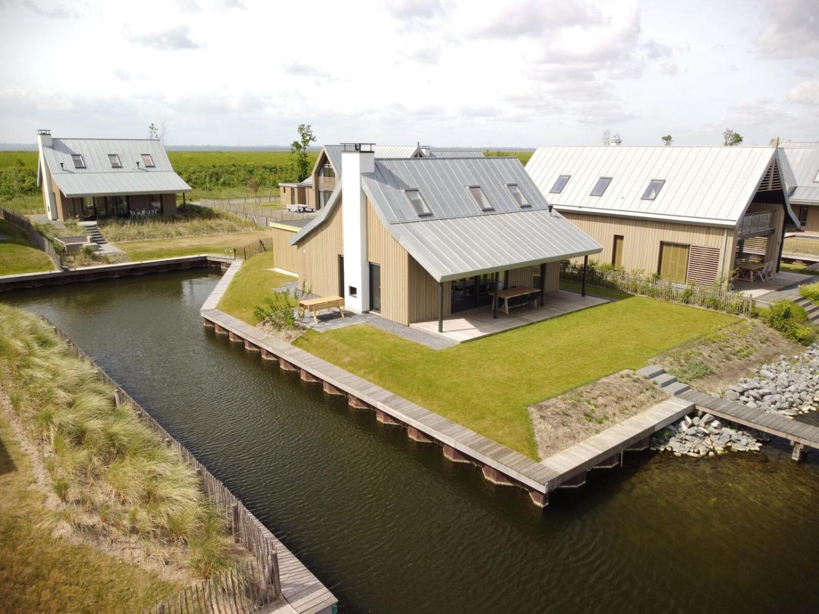 Waterrijk Oesterdam Resort Villas view 3