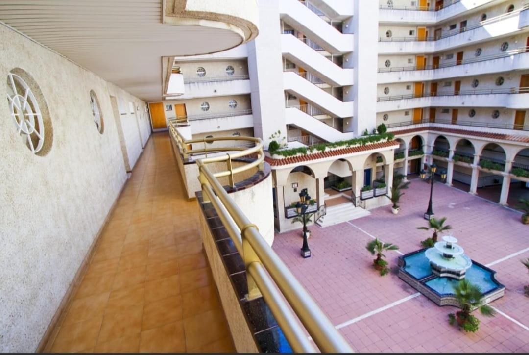 Apartamento en Salou con 3 piscinas junto a Port Aventura view 5