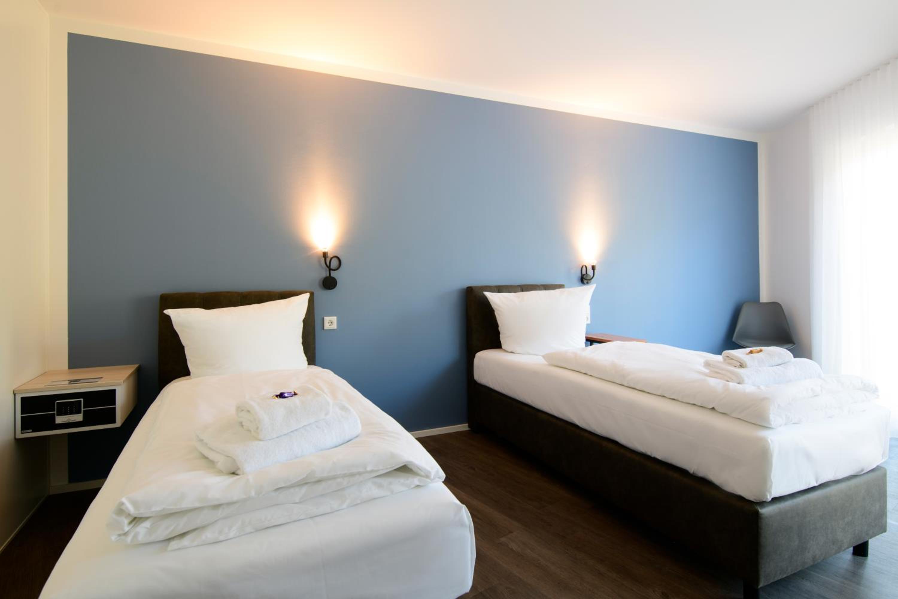 Smart Stay Aparthotel Saarbrucken Sud - Self-Check-In - Free Parking - Property Image 14