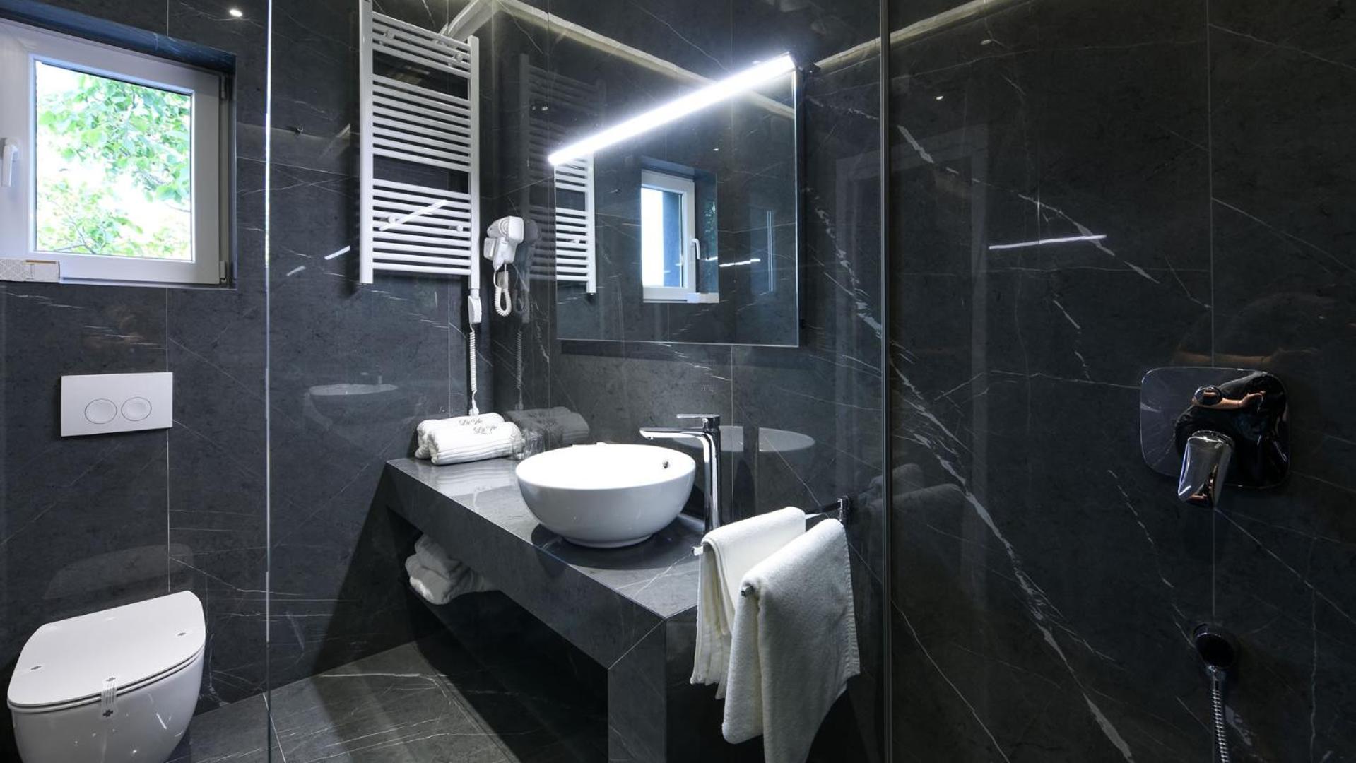Rooftop heated pool Villa Jelena