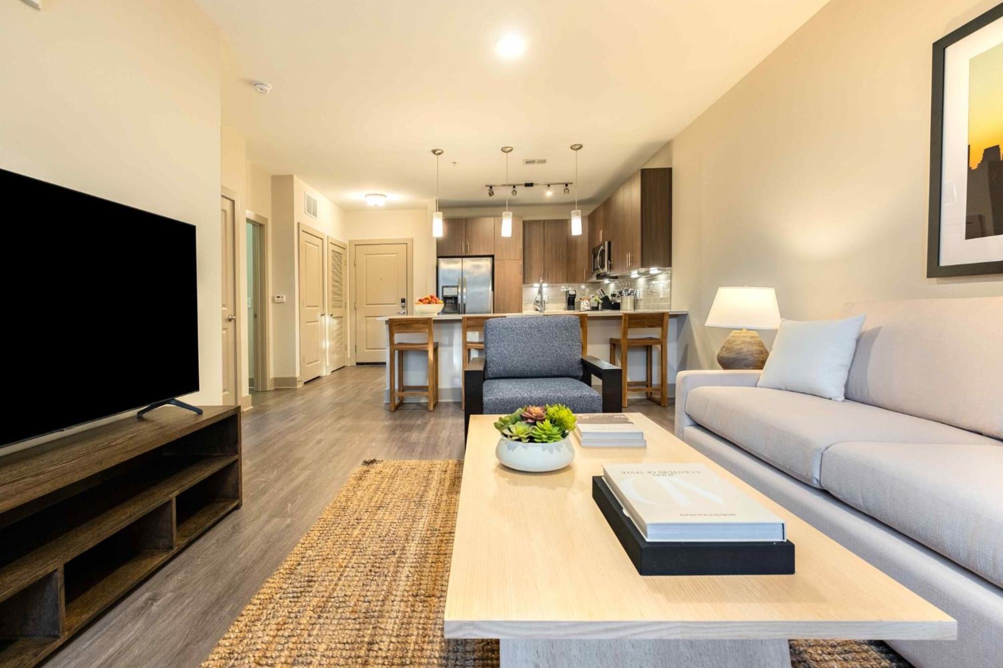 Raleigh Vacations - Modish and Spacious Apartments at The Exchange on Erwin in Durham, North Carolina - Property Image 10