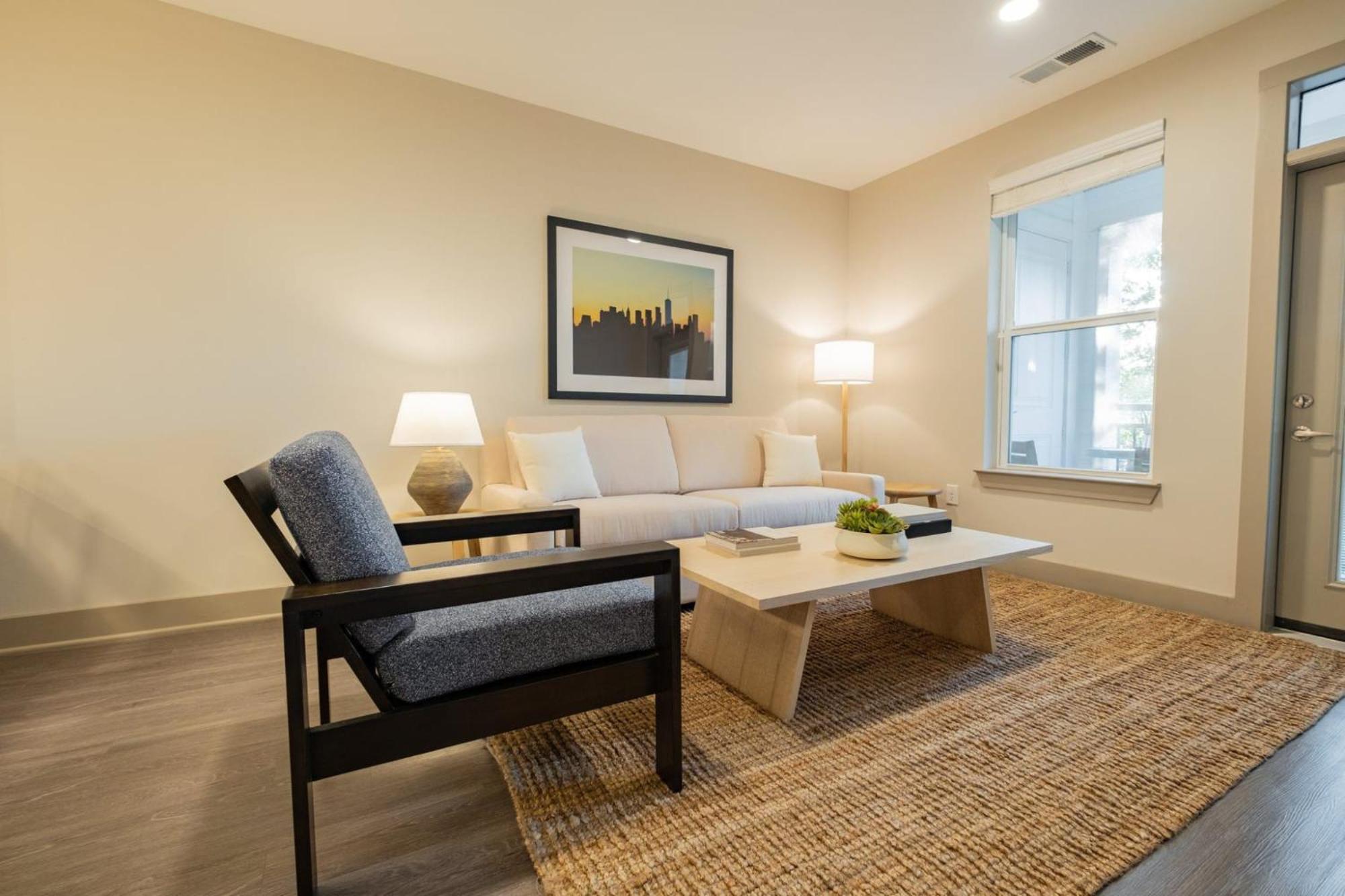 Raleigh Vacations - Modish and Spacious Apartments at The Exchange on Erwin in Durham, North Carolina - Property Image 8
