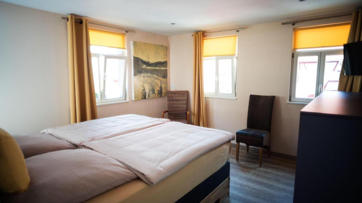 Die-FUHRMANN-SUITE-unser-Deluxe-Apartment-mit-allem-erdenklichen-Komfort