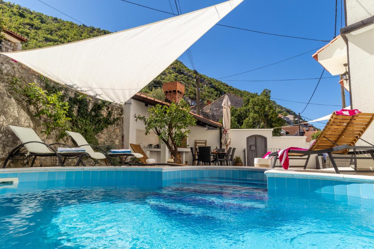 Hotel Villa Rose - Image 1