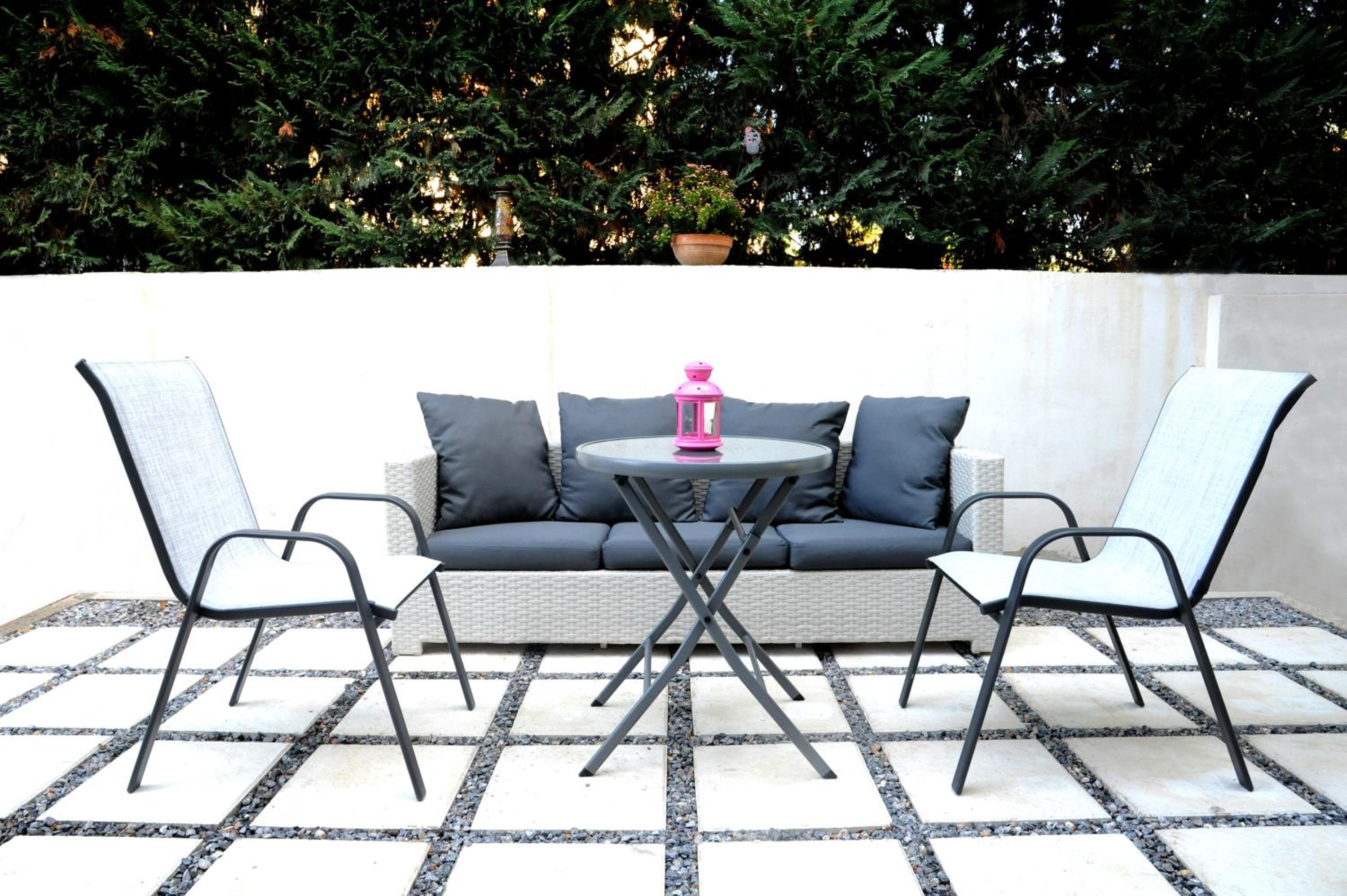 Olive and Orange Apartment photo 5