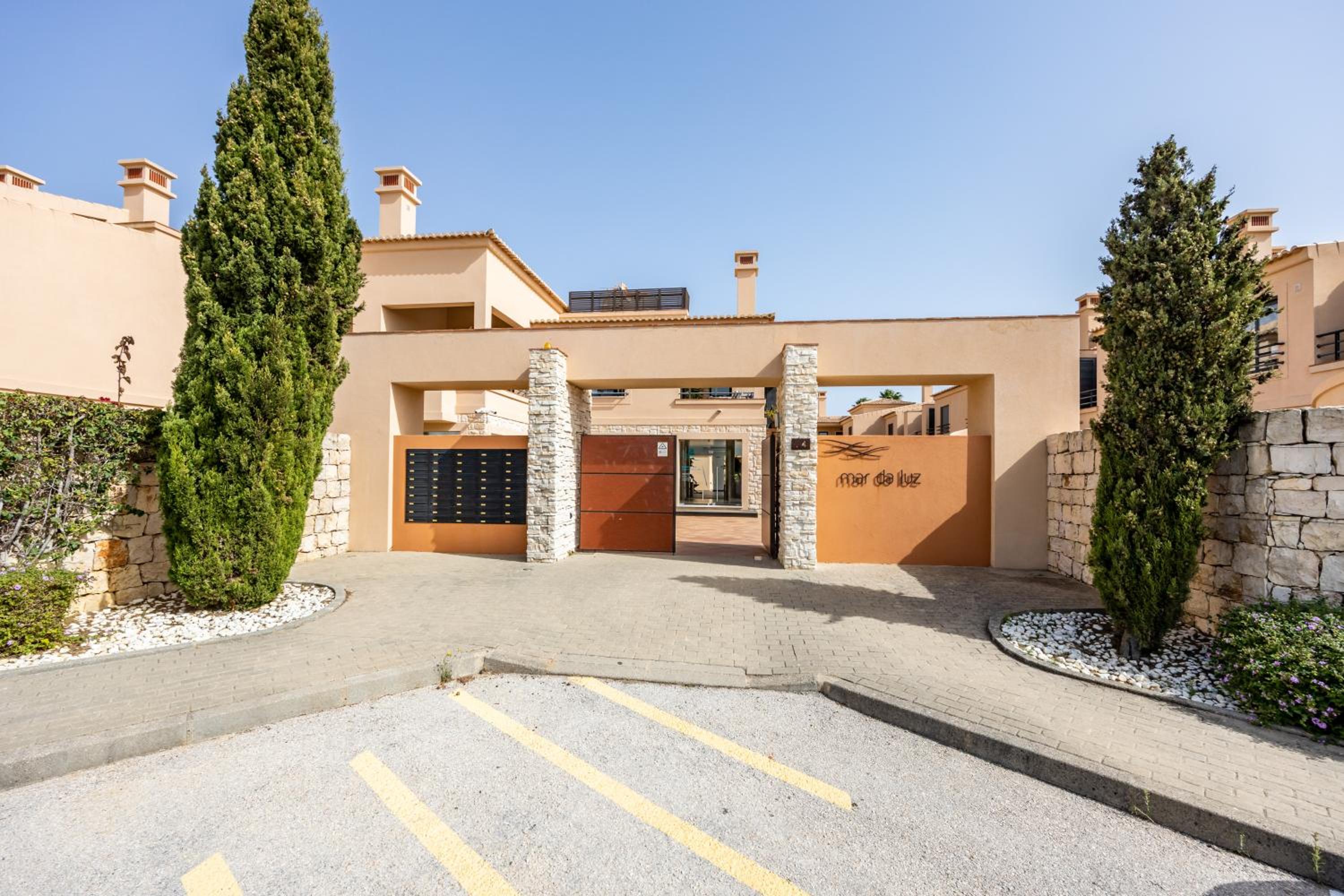 Hotel Coolhouses Algarve, Luz 2 Bed Elegant Flat, Private Pool & Garden, Spa Facilities, Mar Da Luz 19