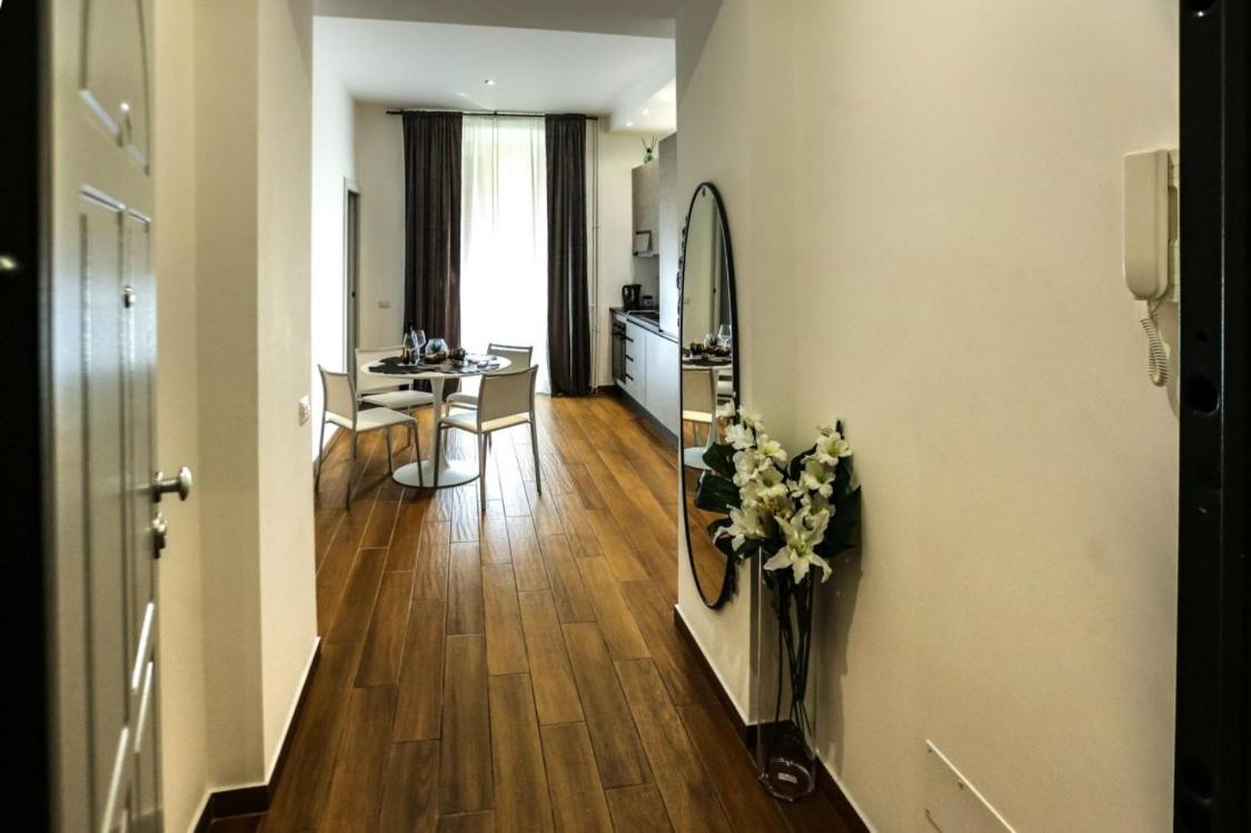 Vanella Rome Domus