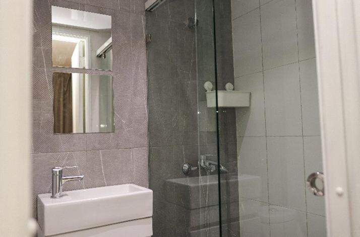 Residencial Frank I view 3