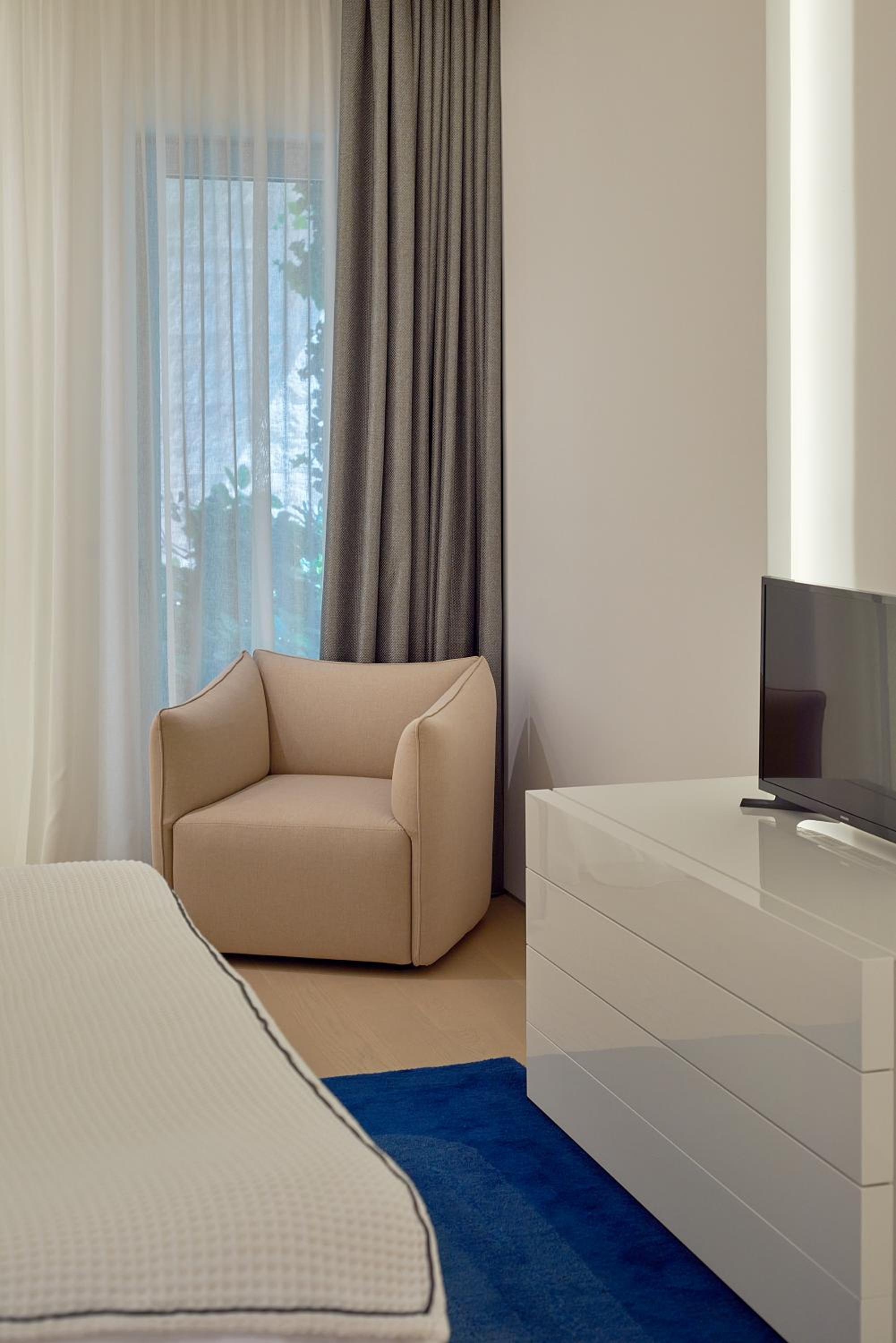 2 bedroom Sea View Villa at Dukley Gardens view 4