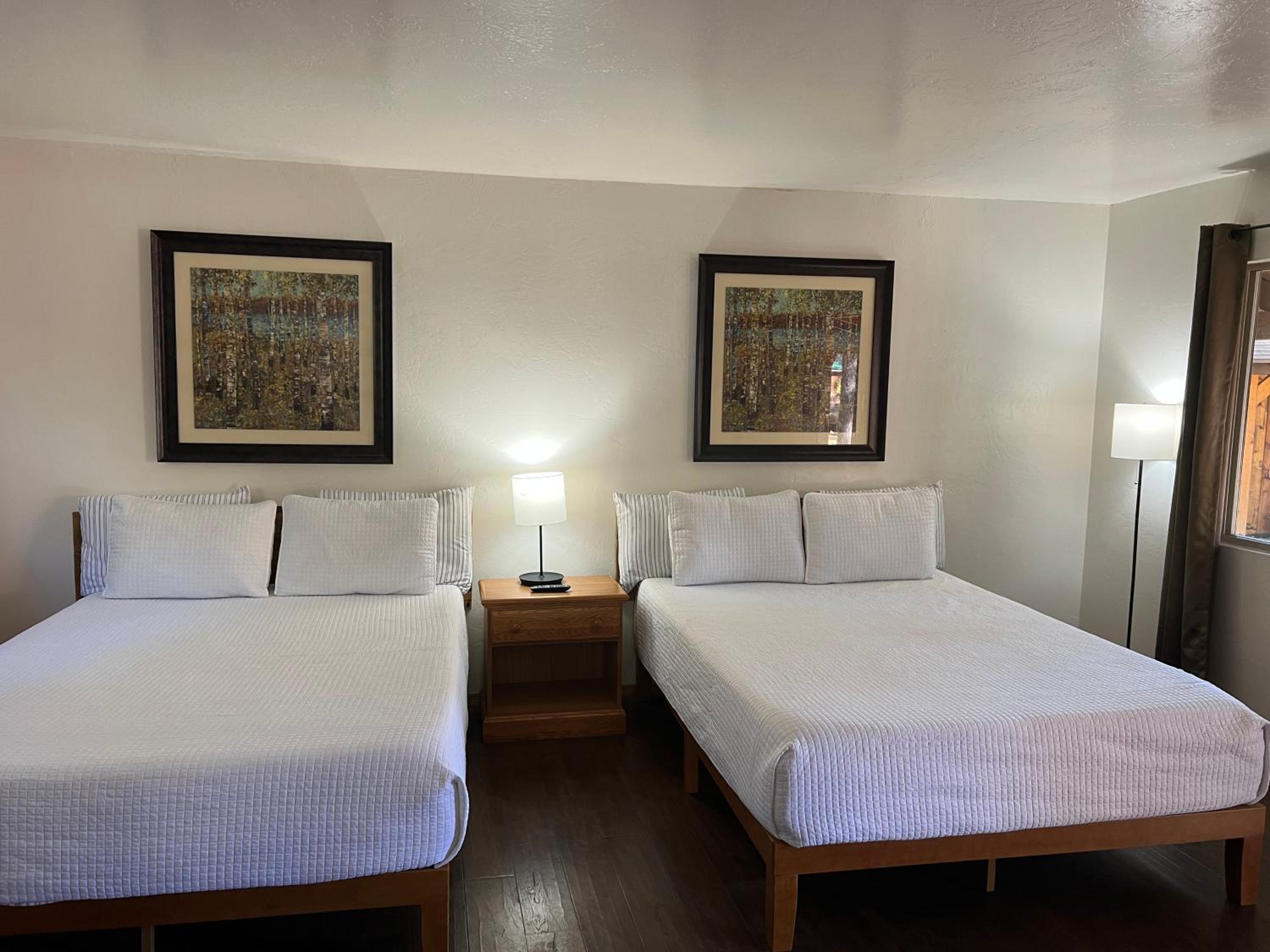 TimberLodge Inn