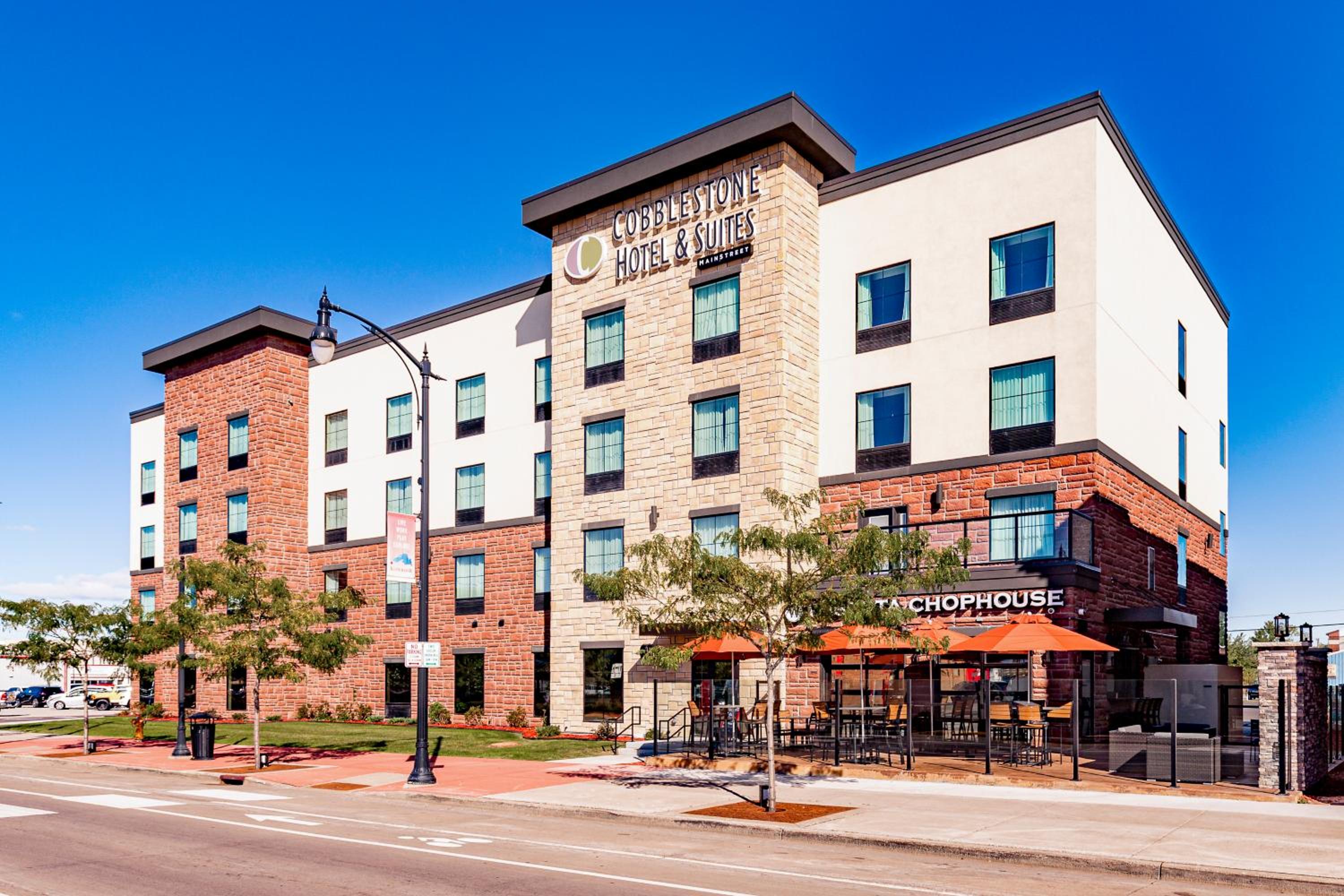 Hotel Cobblestone Hotel & Suites - Superior Duluth - Image 1