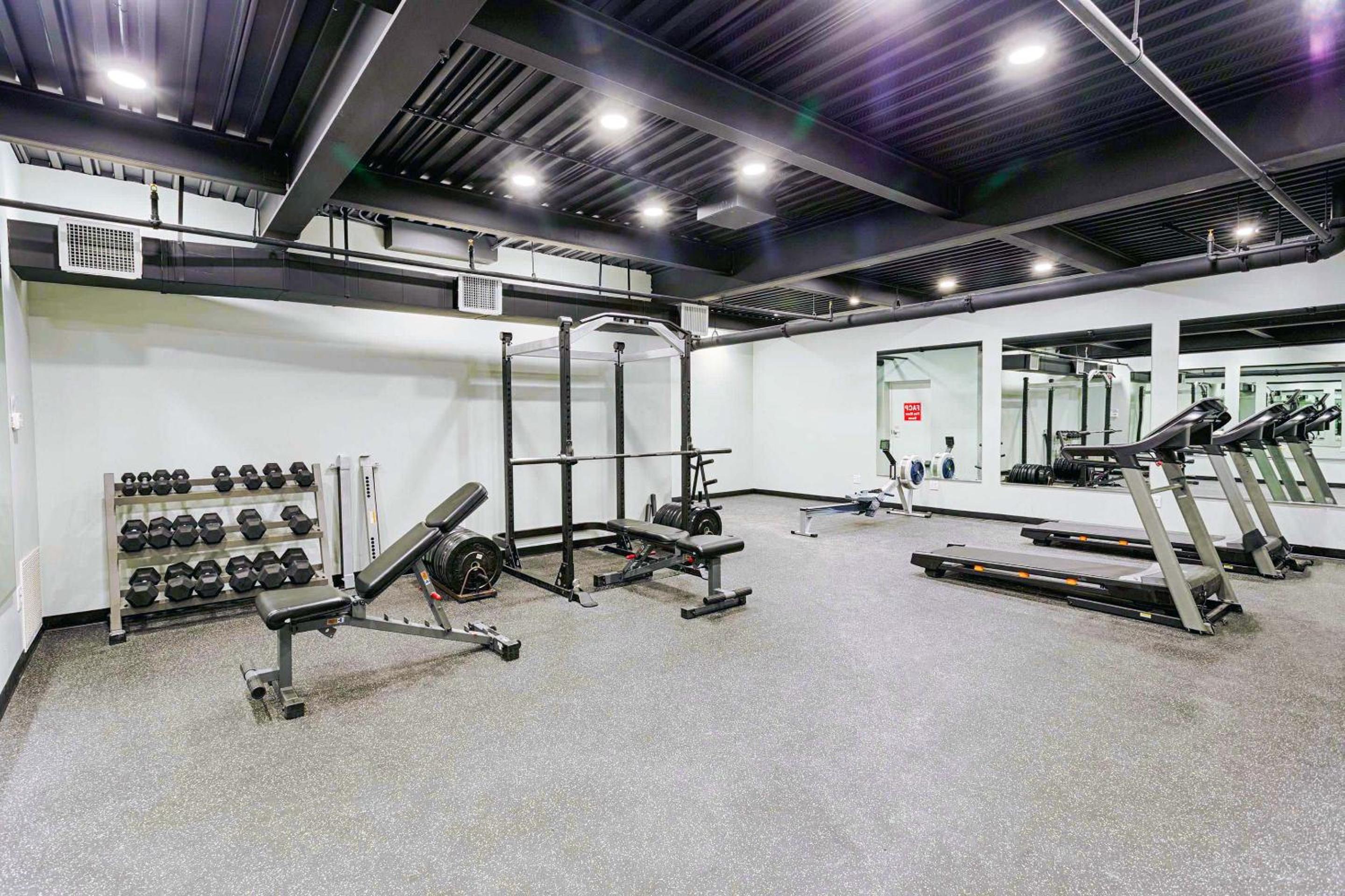 Bringham's Mill Apartments Perfect for Groups Full Kitchen Gym and Free Parking view 3